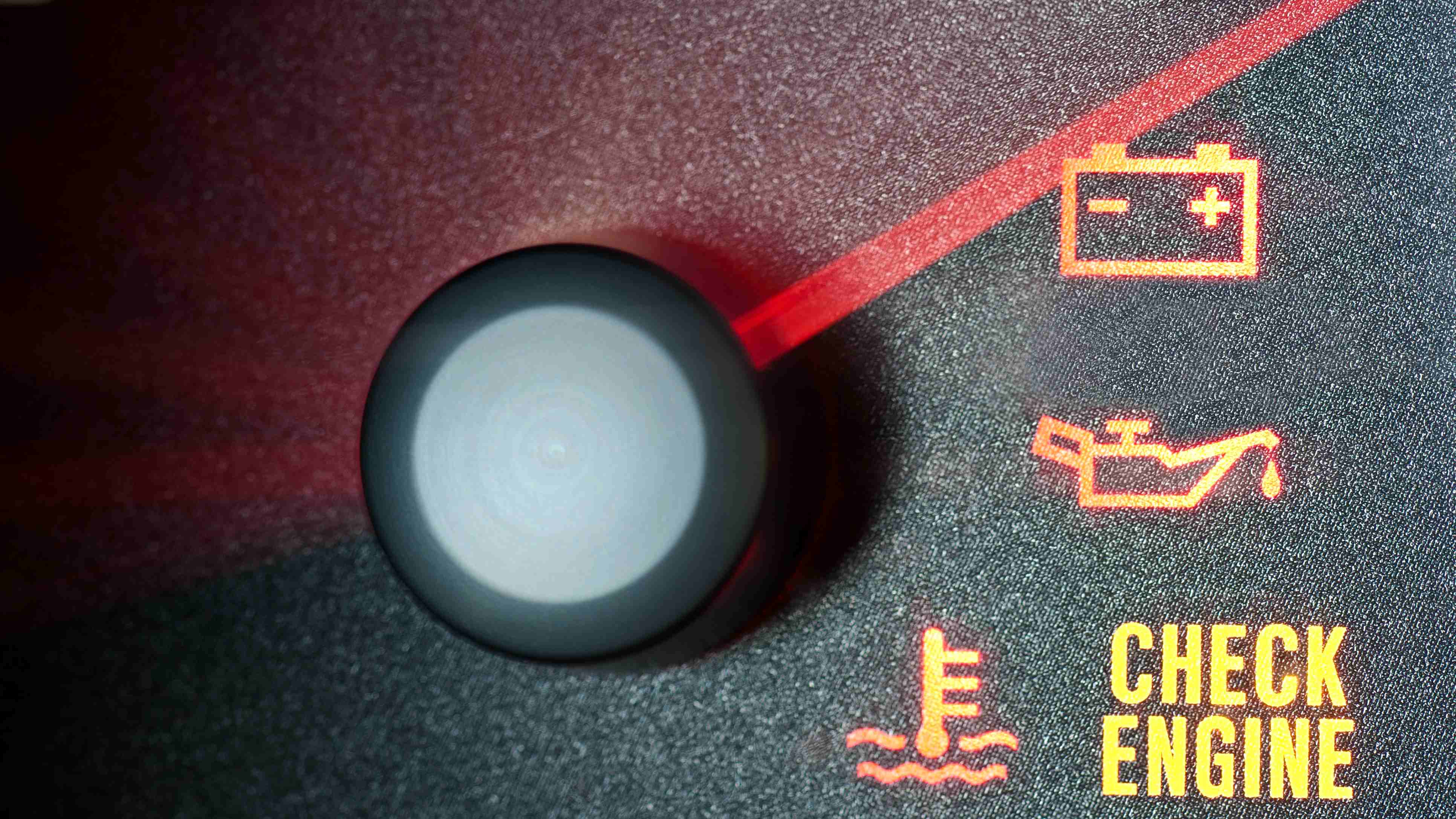 Editors%2 Fimages%2 F1720109526868 5+Signs+That+Your+Car+Battery+Is+Failing+ +Pic5