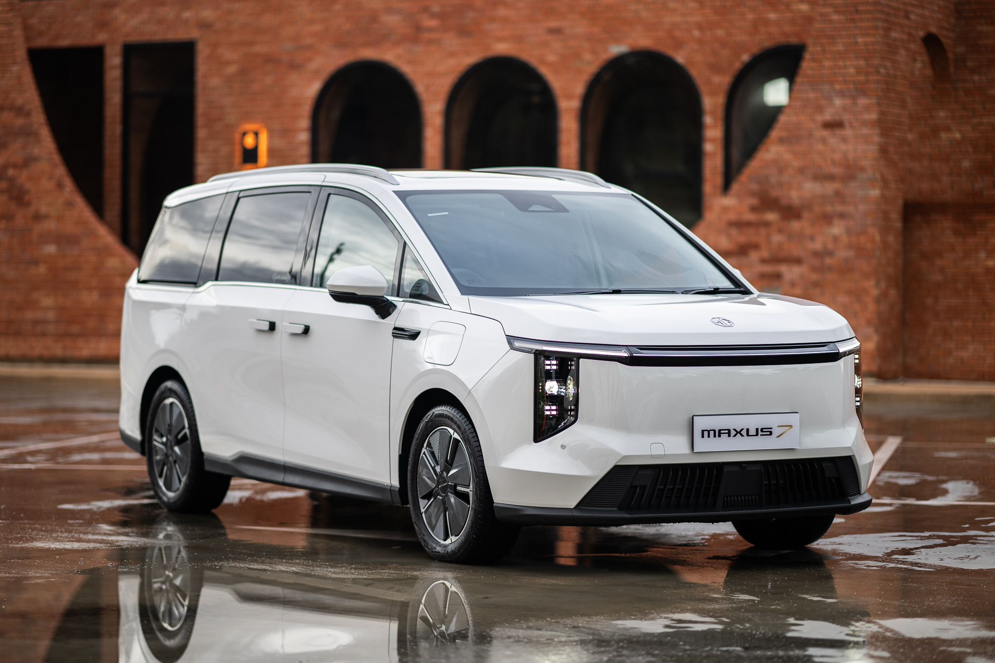 Editors%2 Fimages%2 F1720756662633 New Mg Maxus 7 01