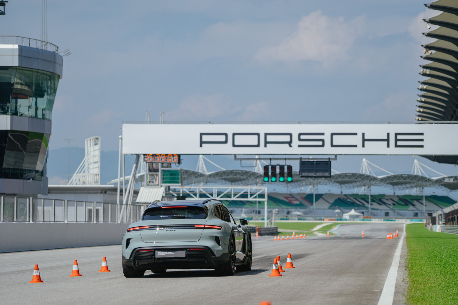 Editors%2 Fimages%2 F1721043802491 M8 X03583