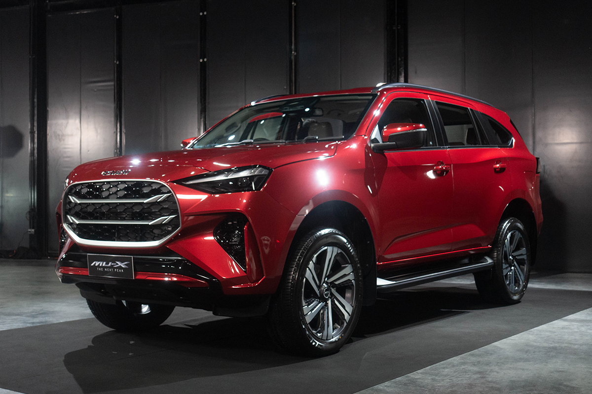 Editors%2 Fimages%2 F1721102574186 Isuzu Mu X Alligrand Exterior 2024