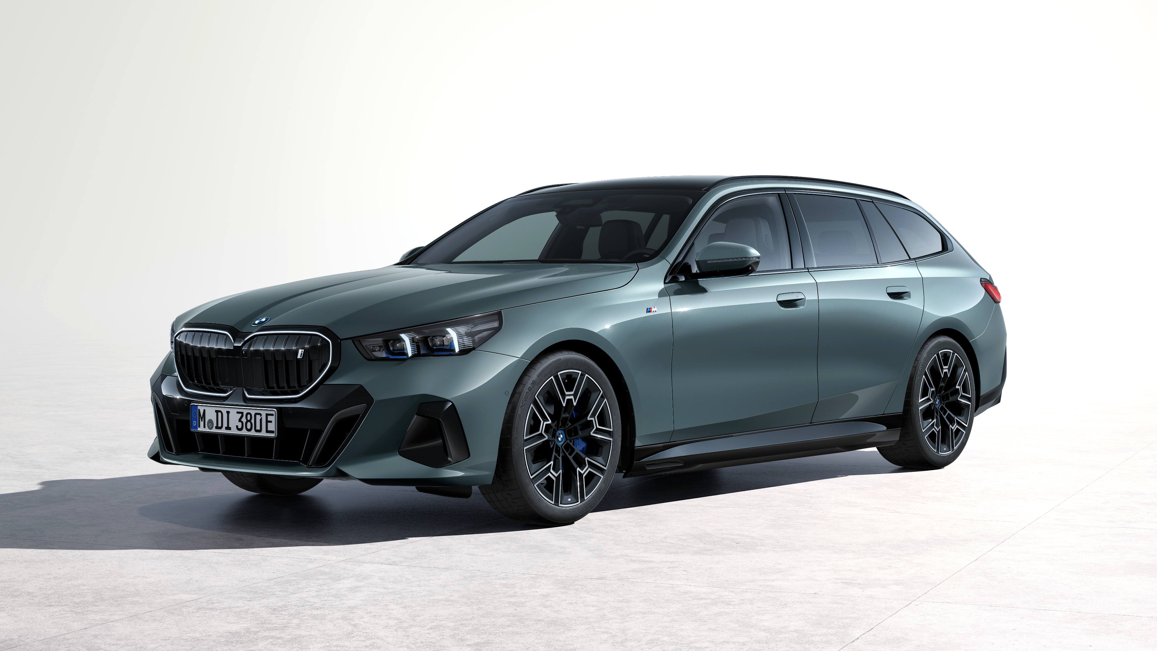 Editors%2 Fimages%2 F1721959462888 The+First Ever+Bmw+I5+Touring+Is+Now+Available+In+Singapore+ +Pic1