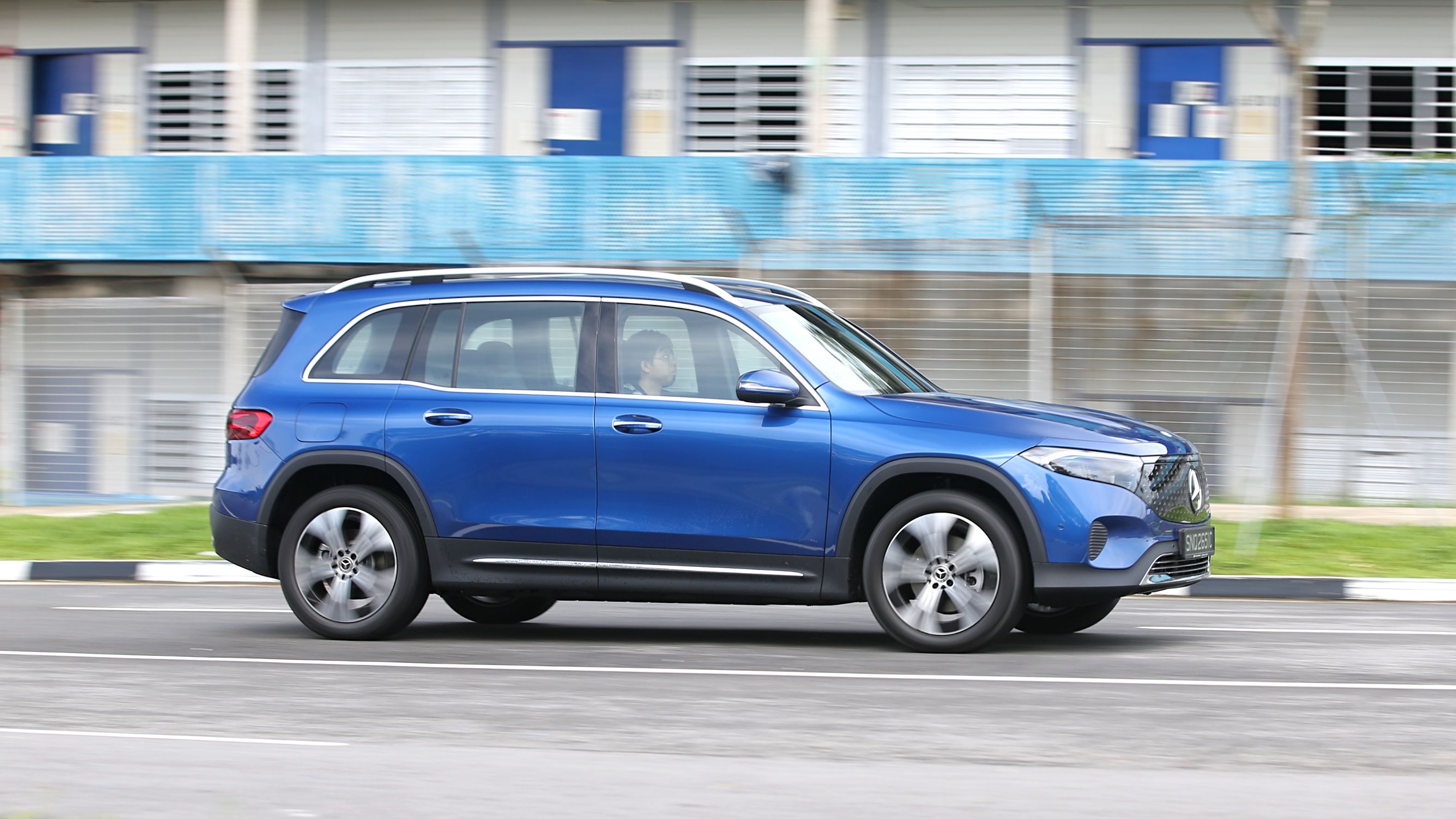 Editors%2 Fimages%2 F1722612336759 D38 V5191 Fotor