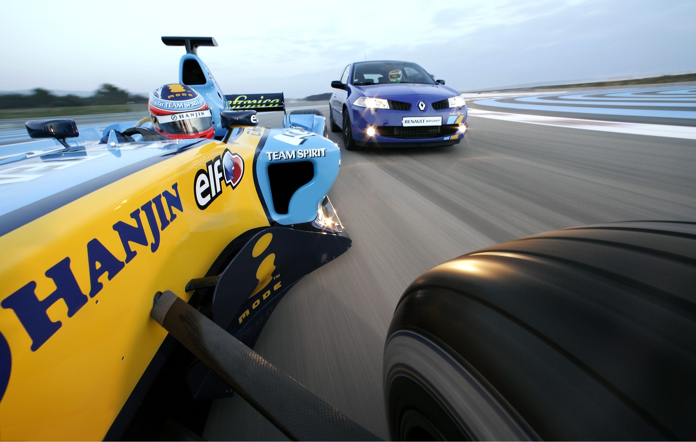 Editors%2 Fimages%2 F1726559077547 Motormouth+ +F1+Doesn%E2%80%99t+Help+Automakers+Sell+More+Cars+To+The+Mass+Market+ +Pic1