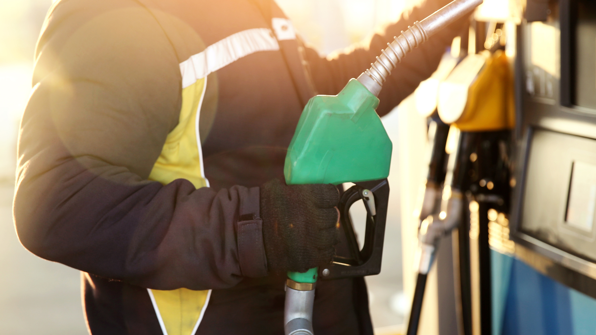 Editors%2 Fimages%2 F1727318643510 Mitsubishi+Xpander+%283%29