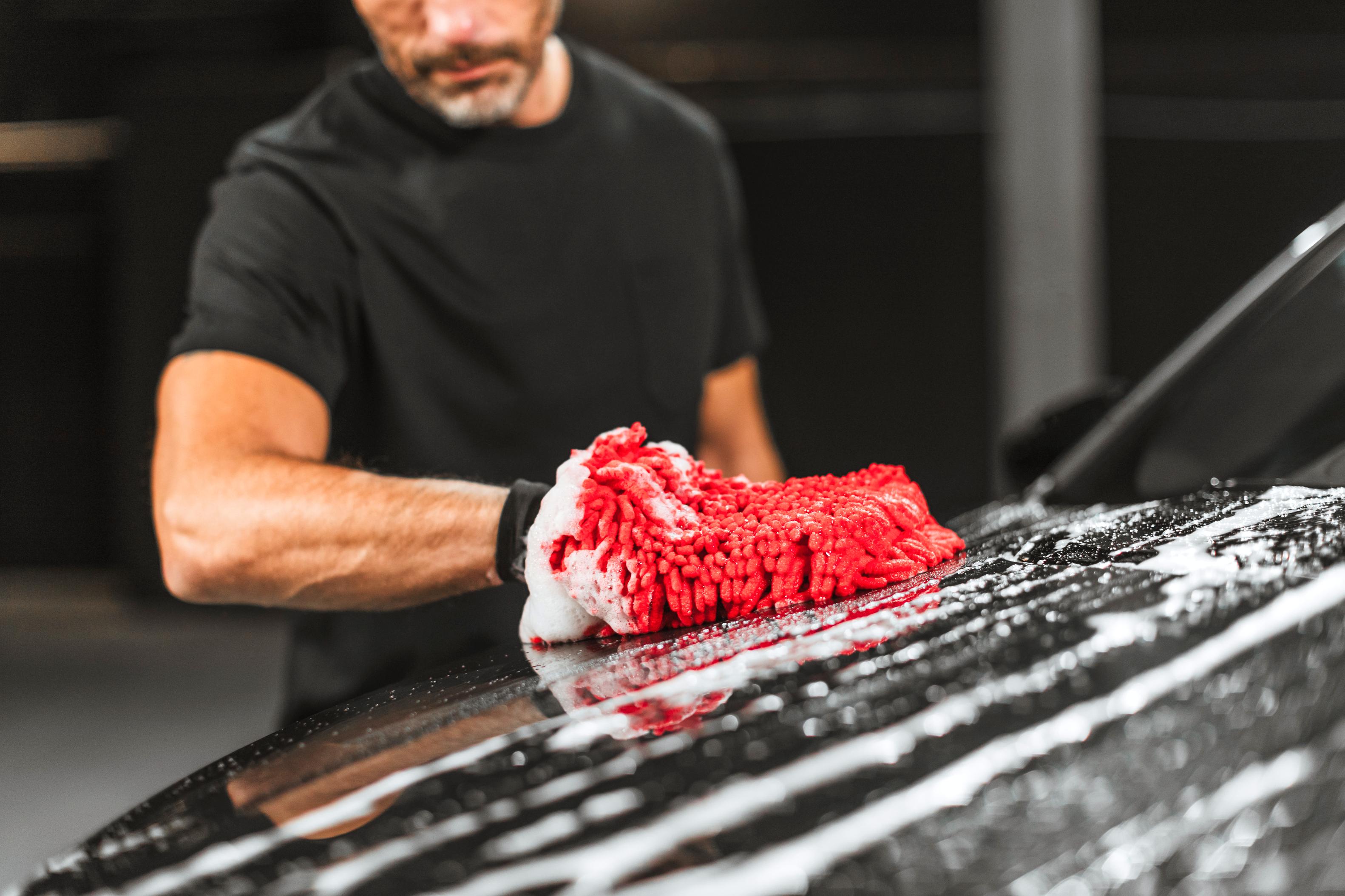 Editors%2 Fimages%2 F1727583230648 How+To+Wash+Your+Car+Like+A+Pro+ +Ph