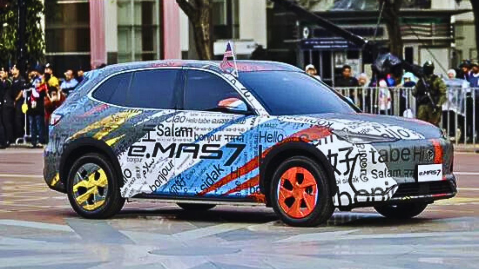 Editors%2 Fimages%2 F1728270327710 Proton+Emas+7+