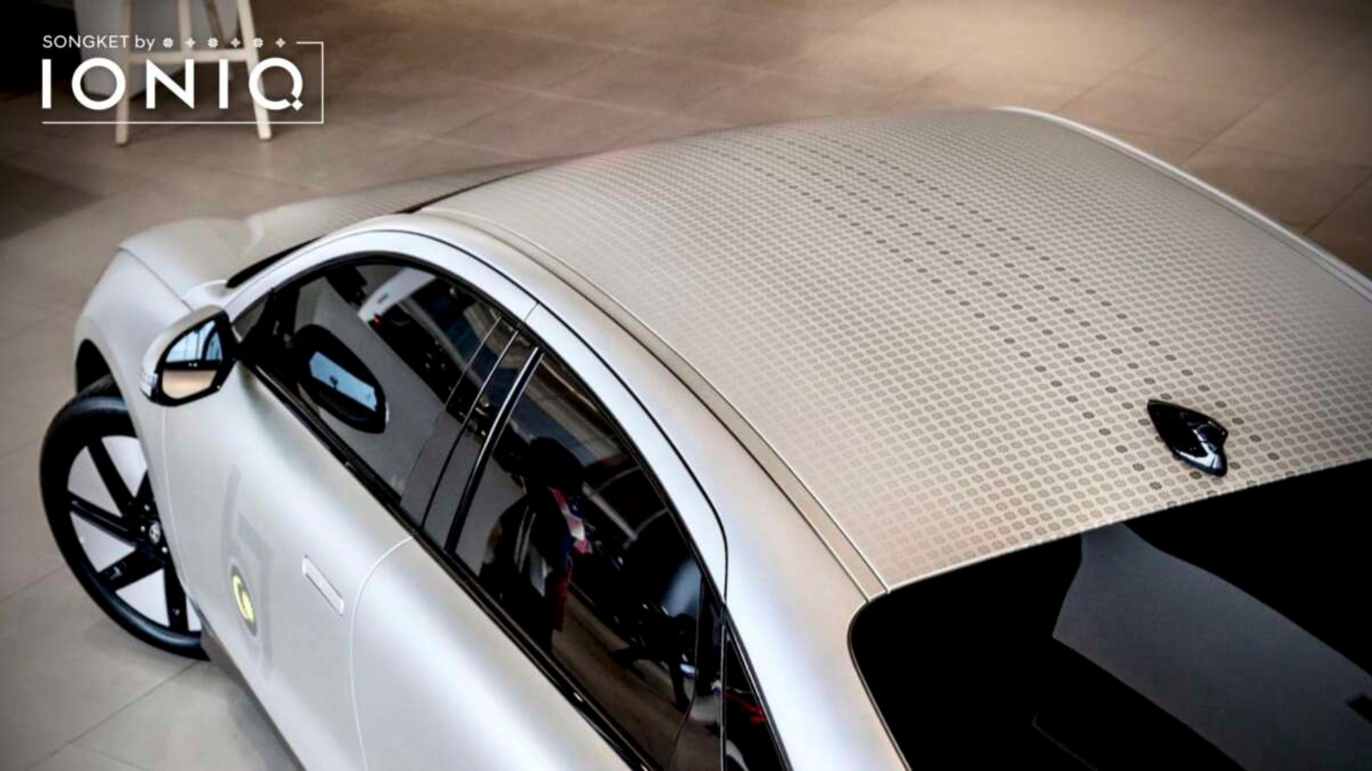 Editors%2 Fimages%2 F1728439992219 Proton+Emas+7++%289%29