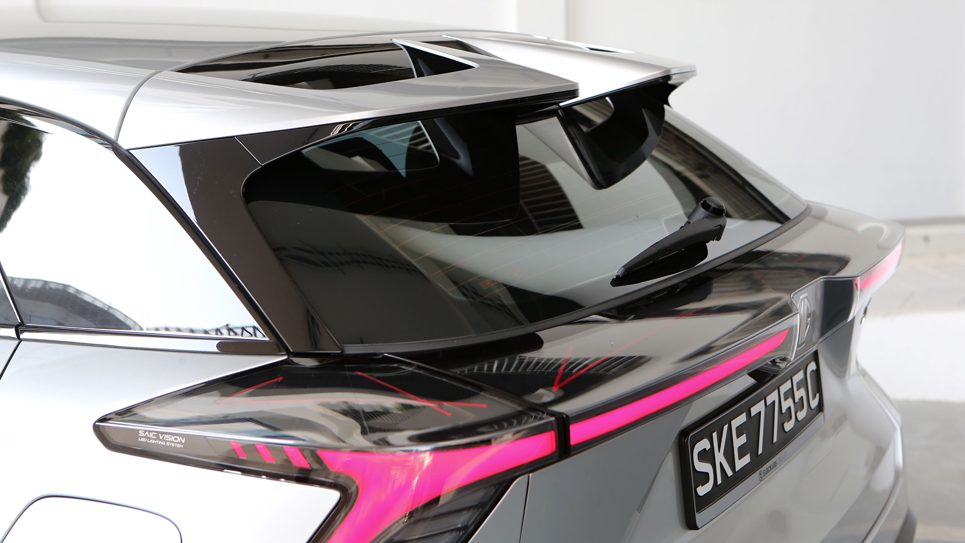 Editors%2 Fimages%2 F1728736575959 D38 V7811 Fotor