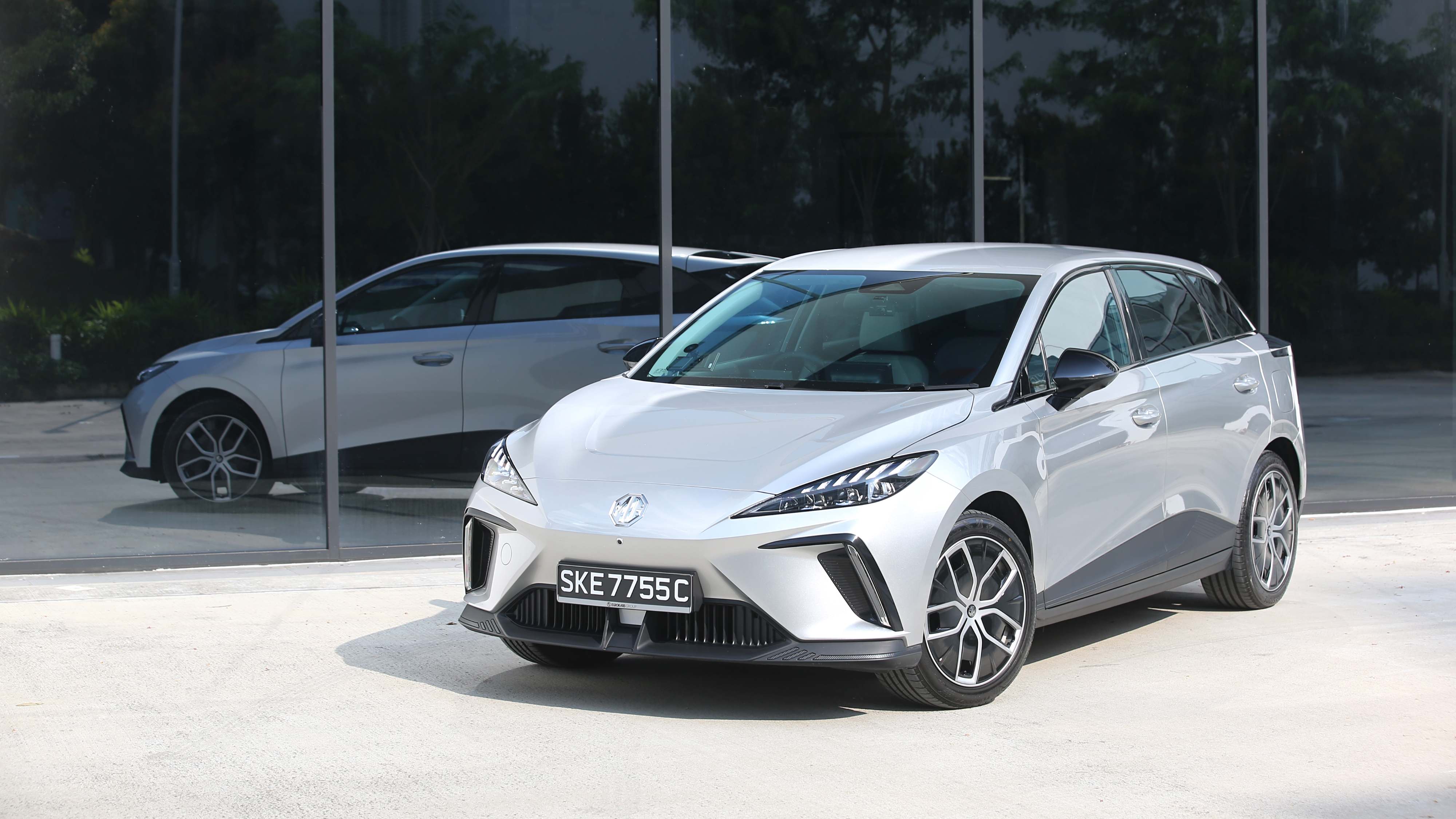 Editors%2 Fimages%2 F1728737205617 D38 V7716 Fotor