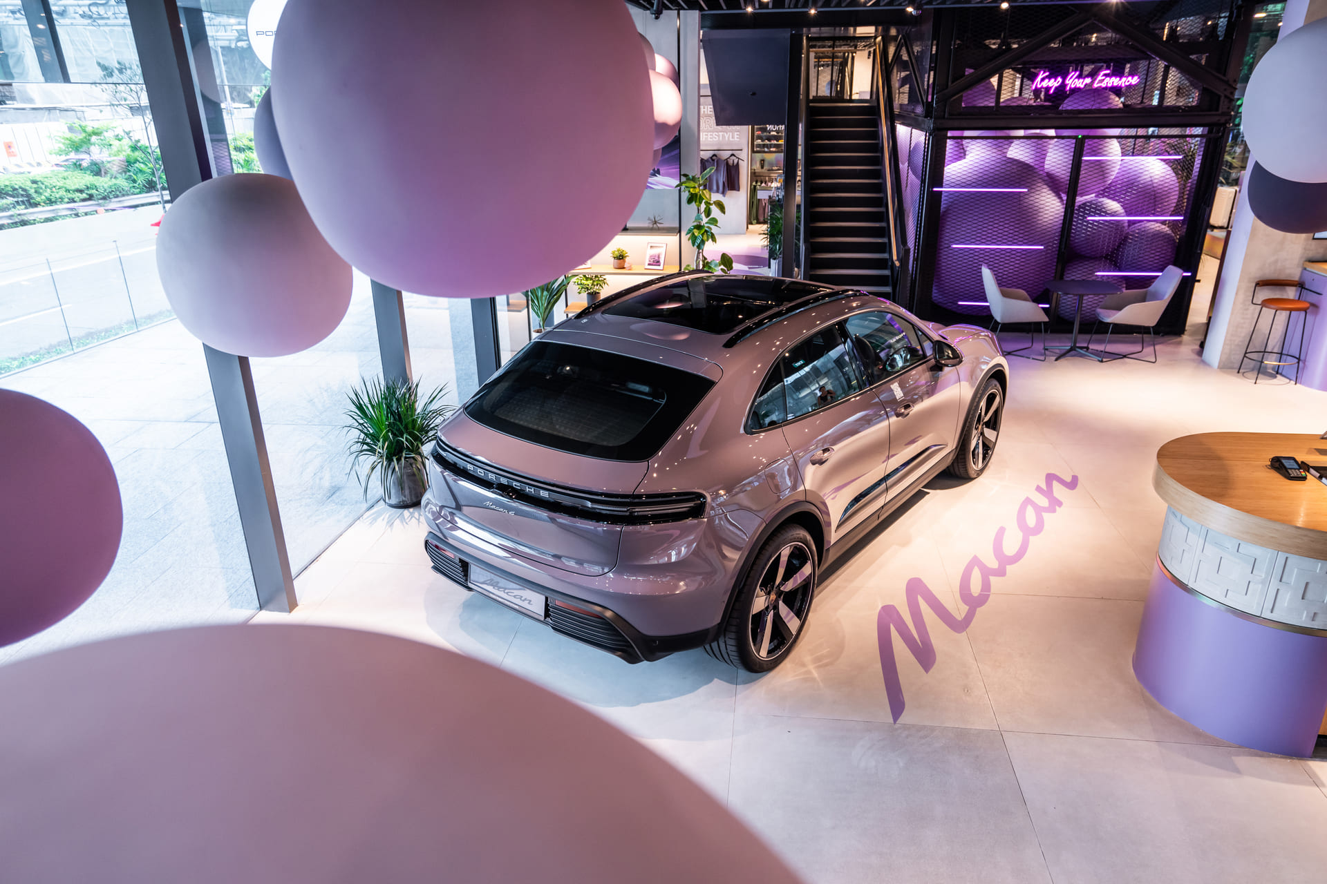 Editors%2 Fimages%2 F1729253142745 Porsche Studio Singapore Goes Provence Purple To Celebrate Colour And Showcase The New Macan Featured