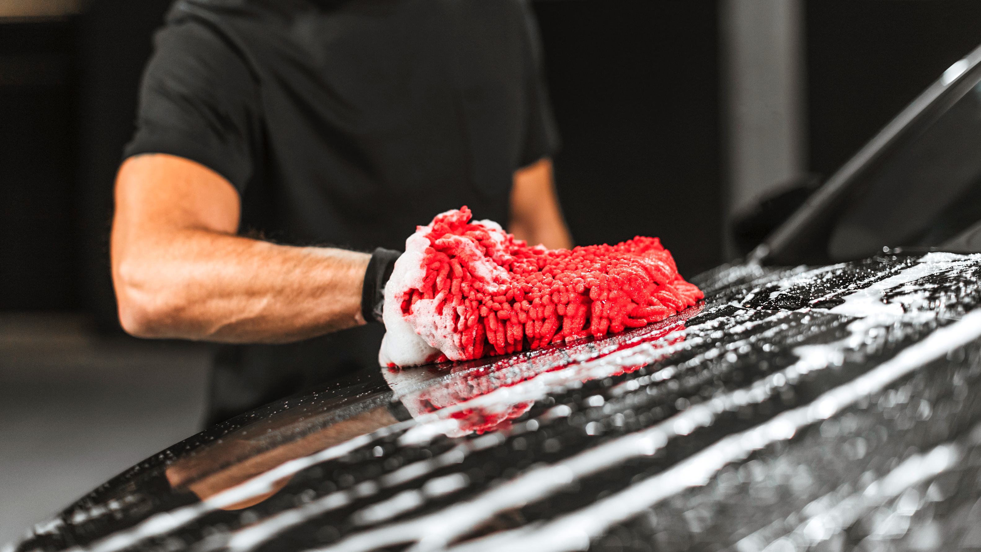 Editors%2 Fimages%2 F1731141203761 The+Motorist+Guide+To+Washing+Your+Car+Like+A+Pro+ +Pic1