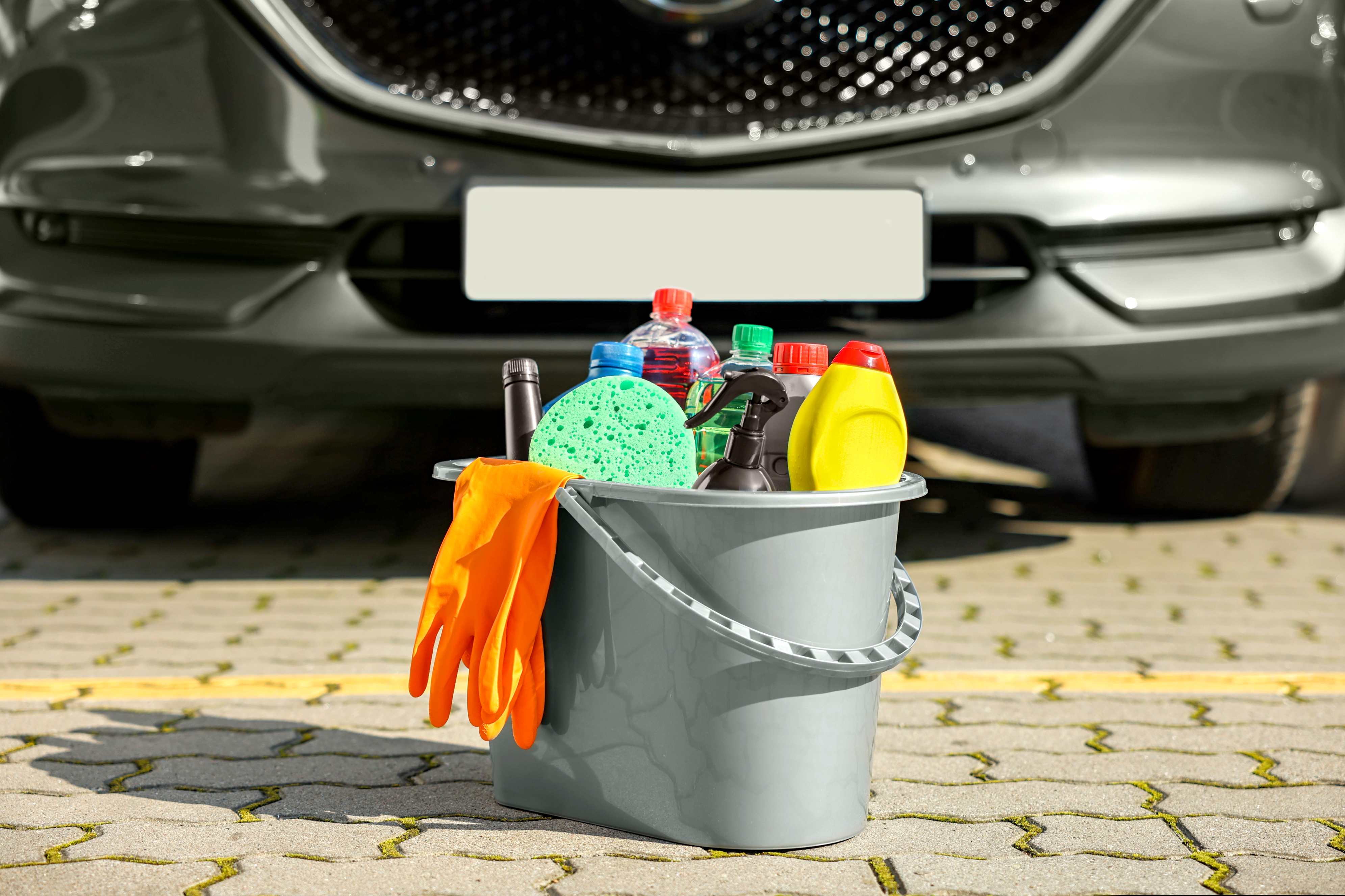 Editors%2 Fimages%2 F1731141296852 The+Motorist+Guide+To+Washing+Your+Car+Like+A+Pro+ +Pic2