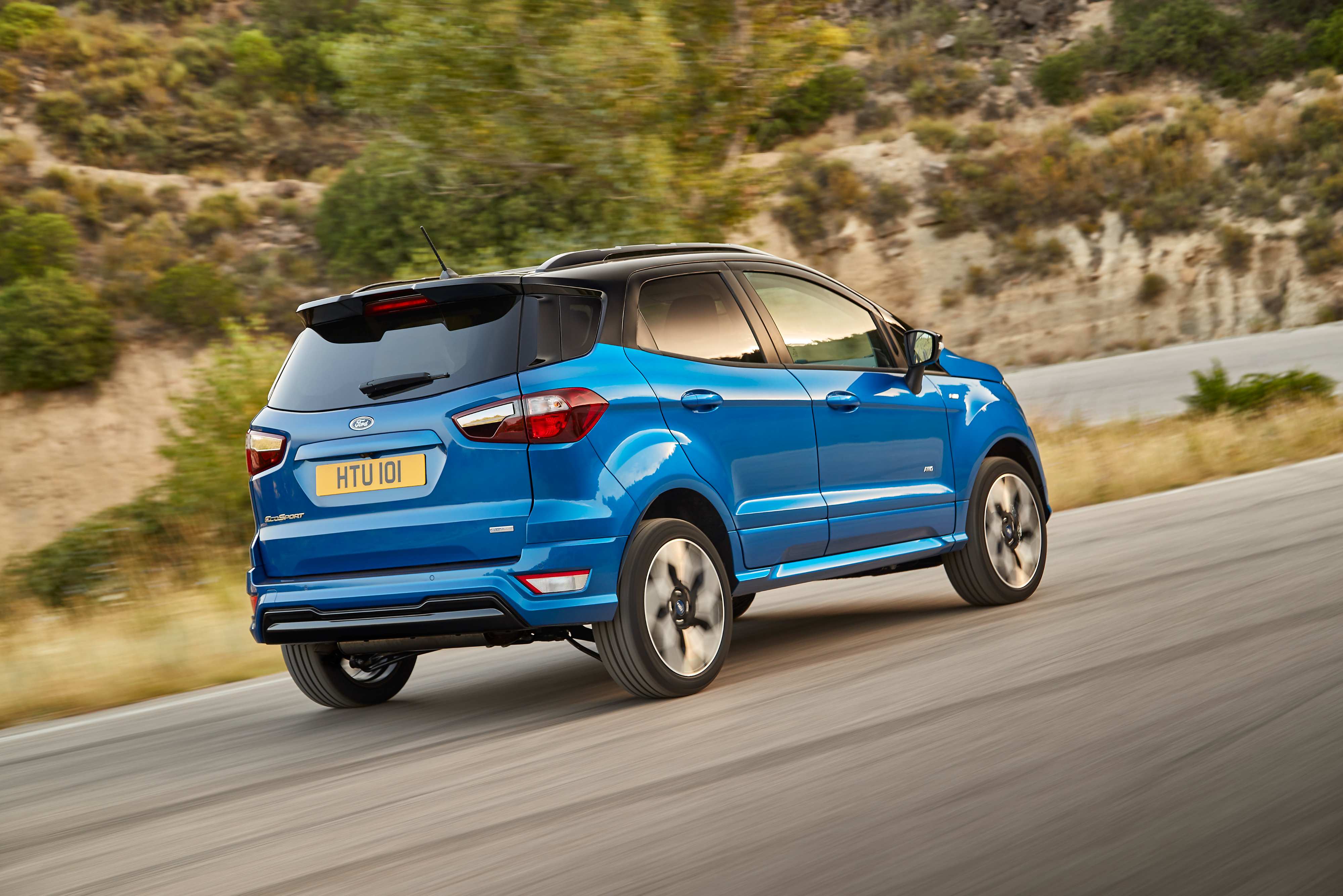 Editors%2 Fimages%2 F1731812956335 Top+Tips+For+Driving+Uphill+Safely+In+Rural+Areas+ +Ph+Pic+3