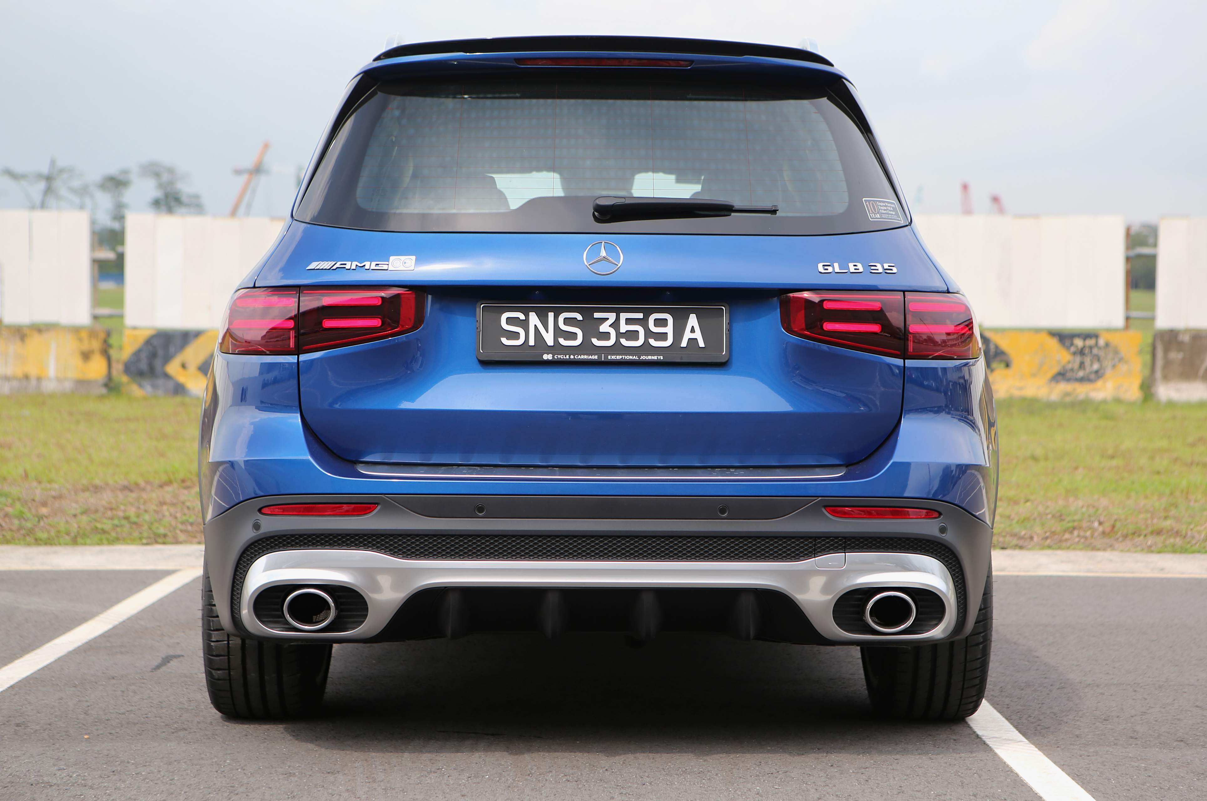 Editors%2 Fimages%2 F1731849331233 D38 V8749 Fotor