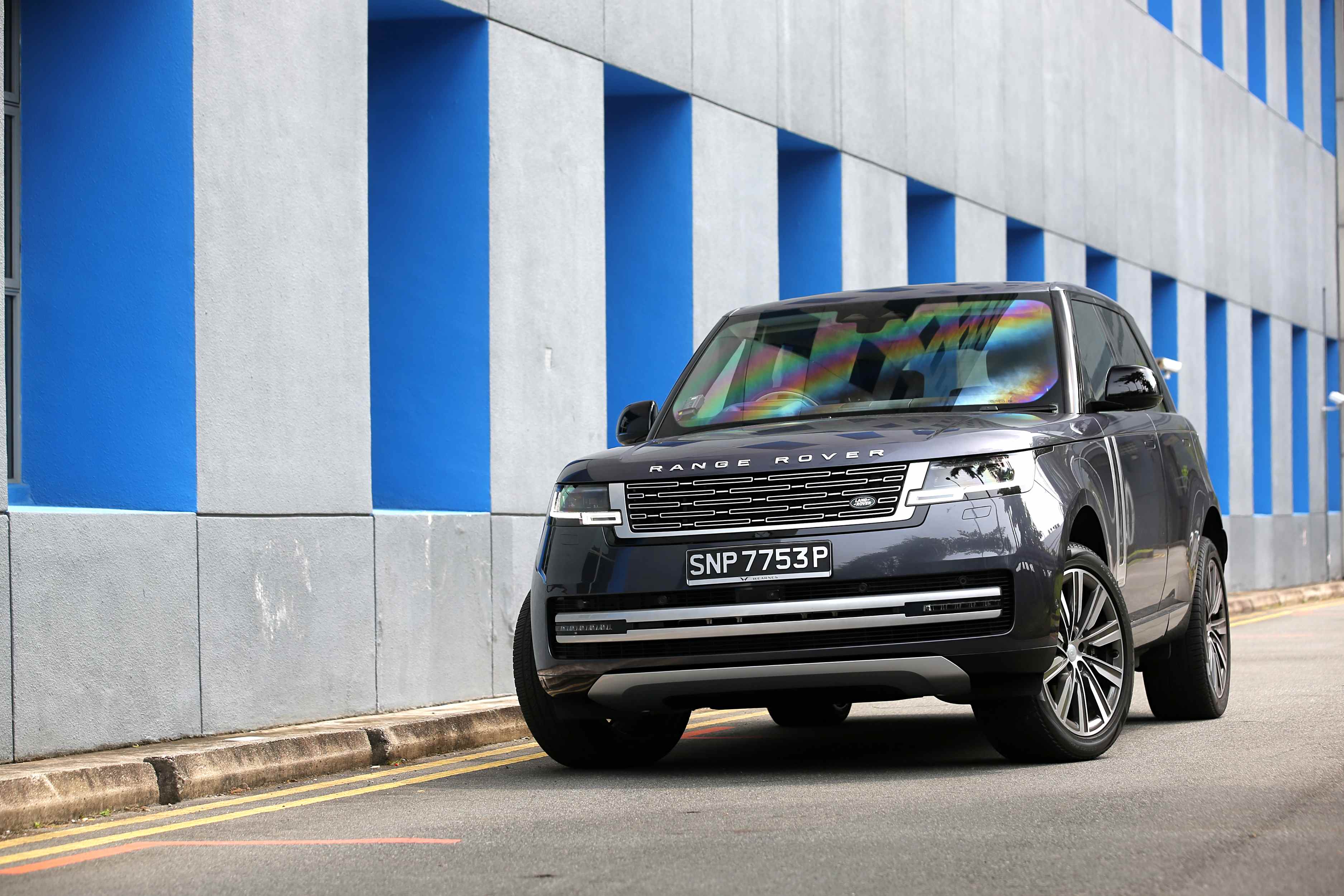 Editors%2 Fimages%2 F1732267155836 Mreview Range Rover Plug In Hybrid 3 Autobiography Featured