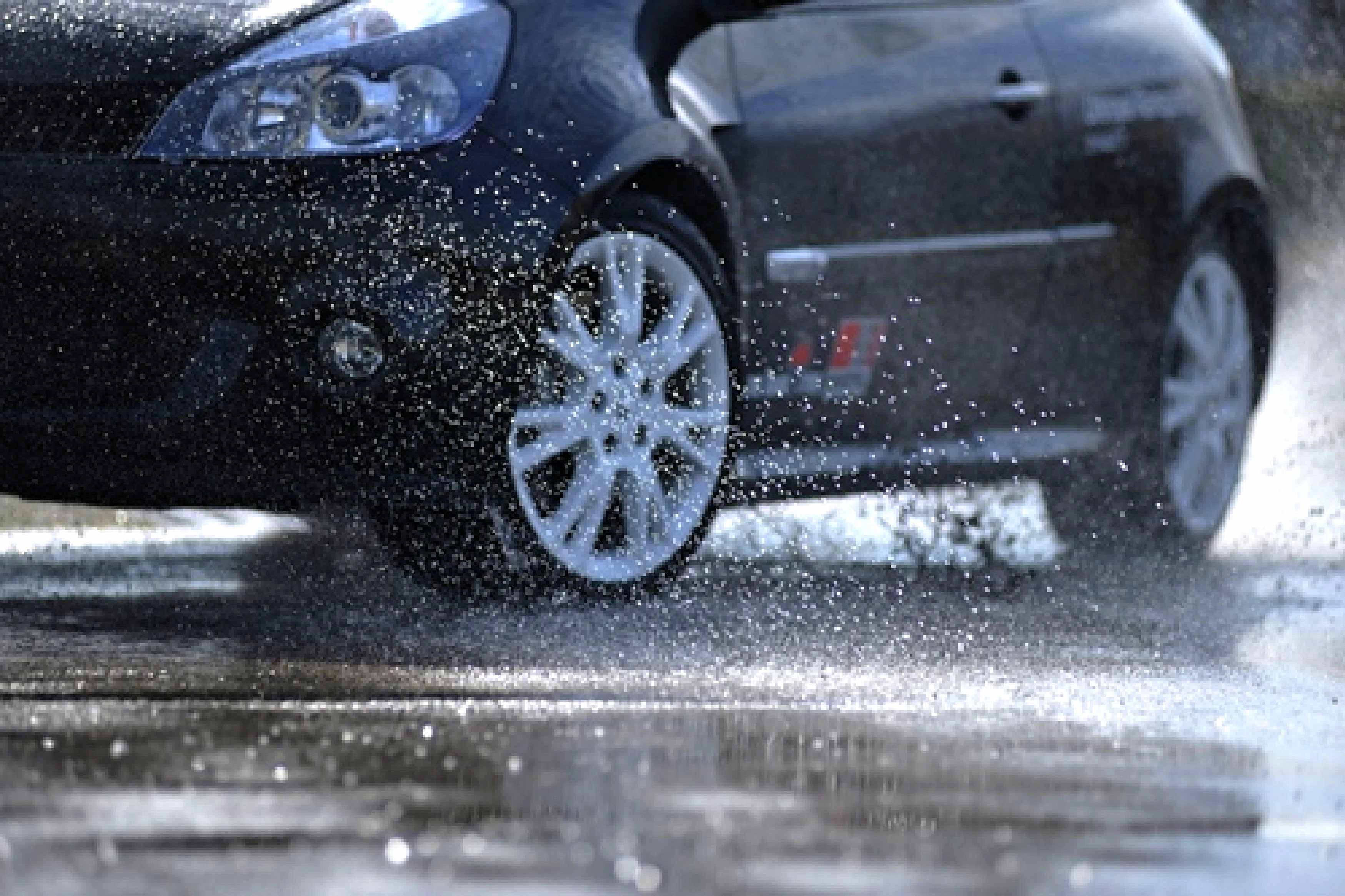 Editors%2 Fimages%2 F1733035695336 The+Motorist+Guide+To+Aquaplaning+ +What+It+Is+And+How+The+Driver+Should+Handle+It+ +Pic2