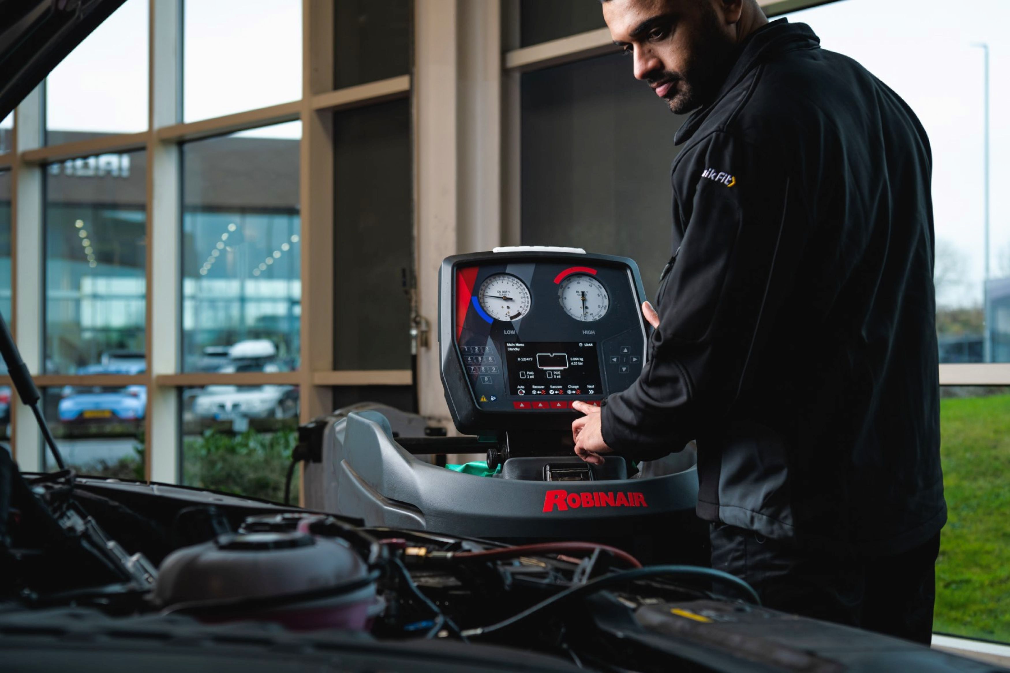 Editors%2 Fimages%2 F1735533975474 Why+Your+Car+Air Con+Is+Blowing+Hot+Air+Instead+Of+Cold+Air+ +Ph+Pic+2