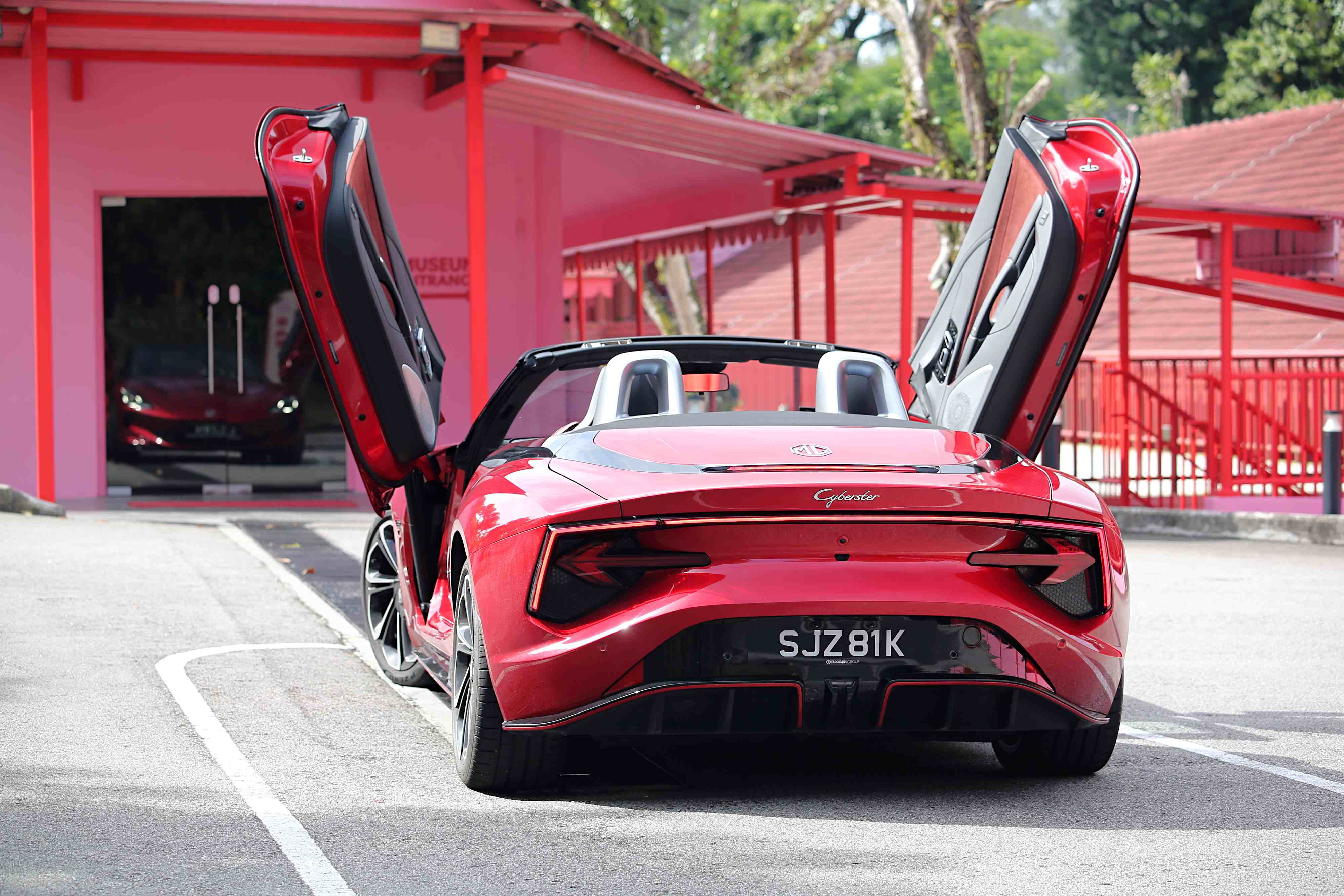 Editors%2 Fimages%2 F1735634085040 D38 V0765 Fotor