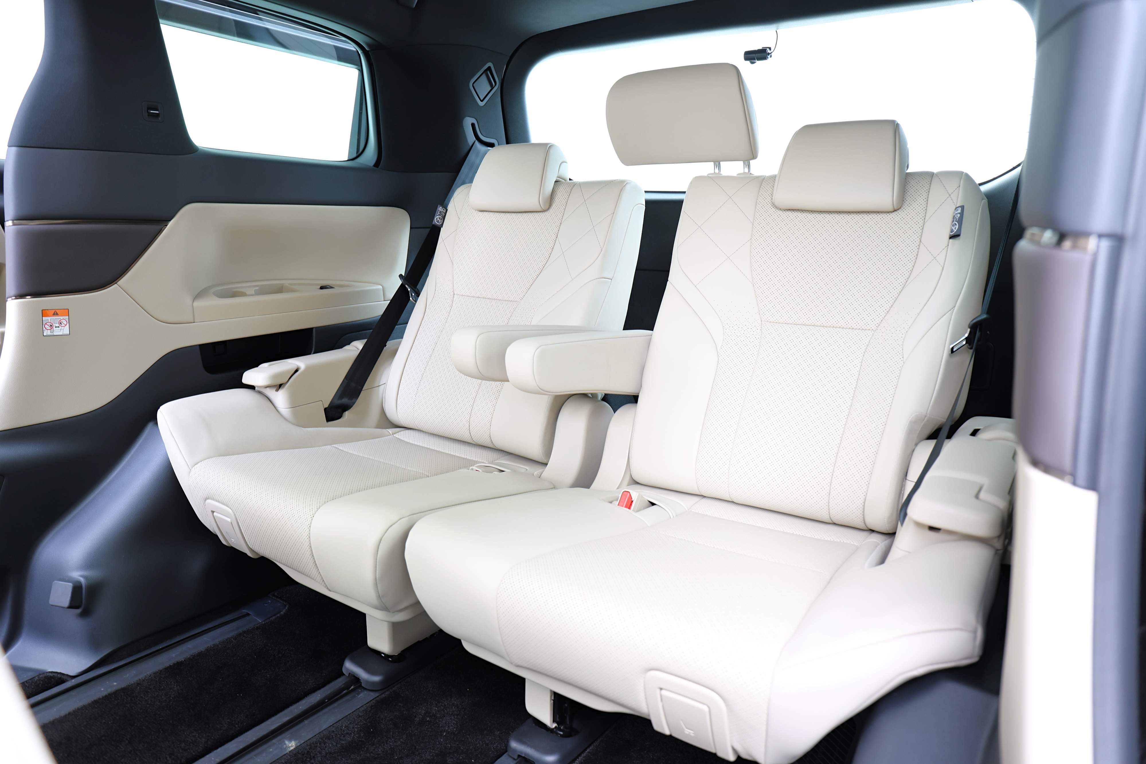 Editors%2 Fimages%2 F1735741679599 Eos 0161 Fotor