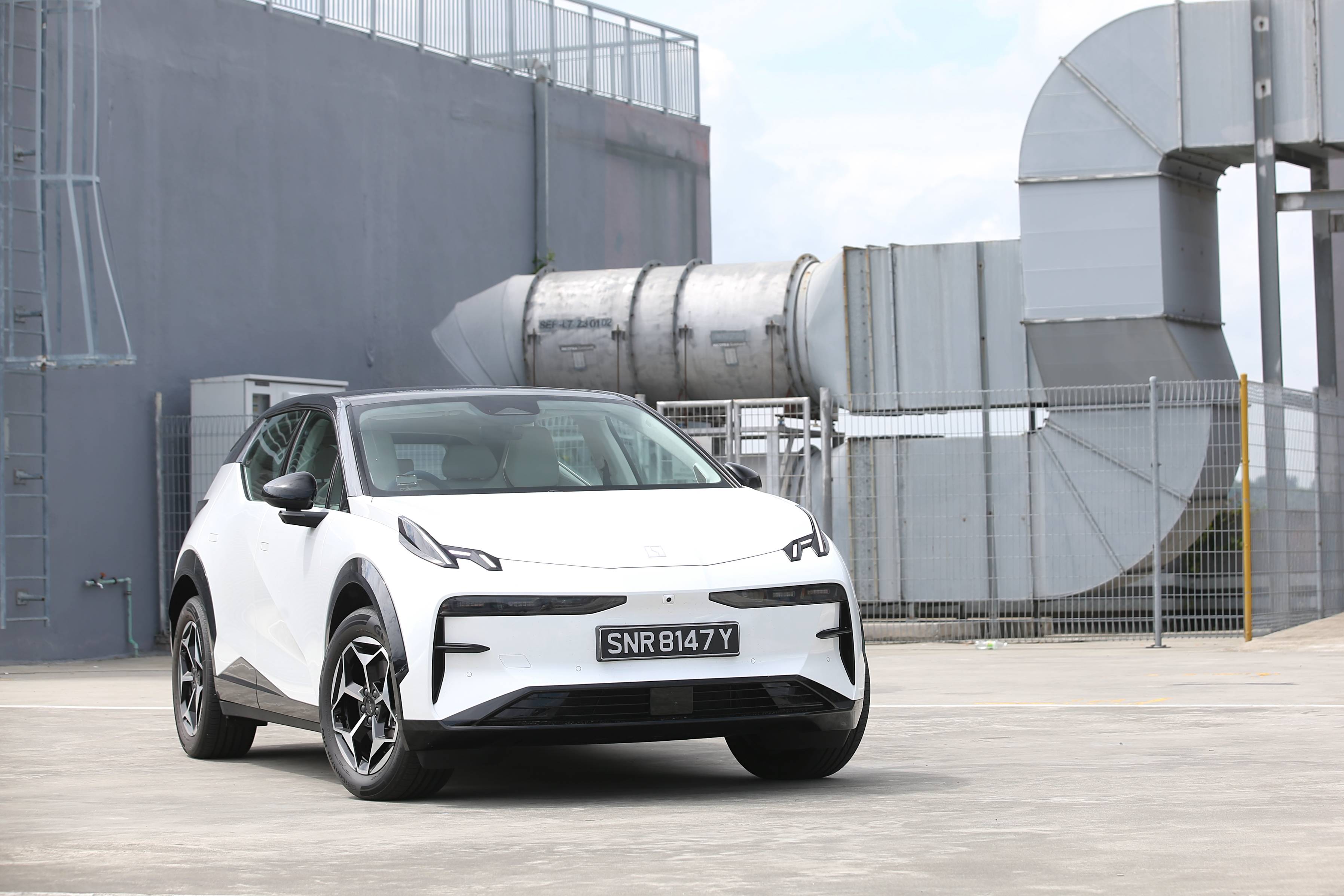 Editors%2 Fimages%2 F1736070489060 Cat+B+Hatchback%3 A Crossover+Of+The+Year+2024+ +Zeekr+X