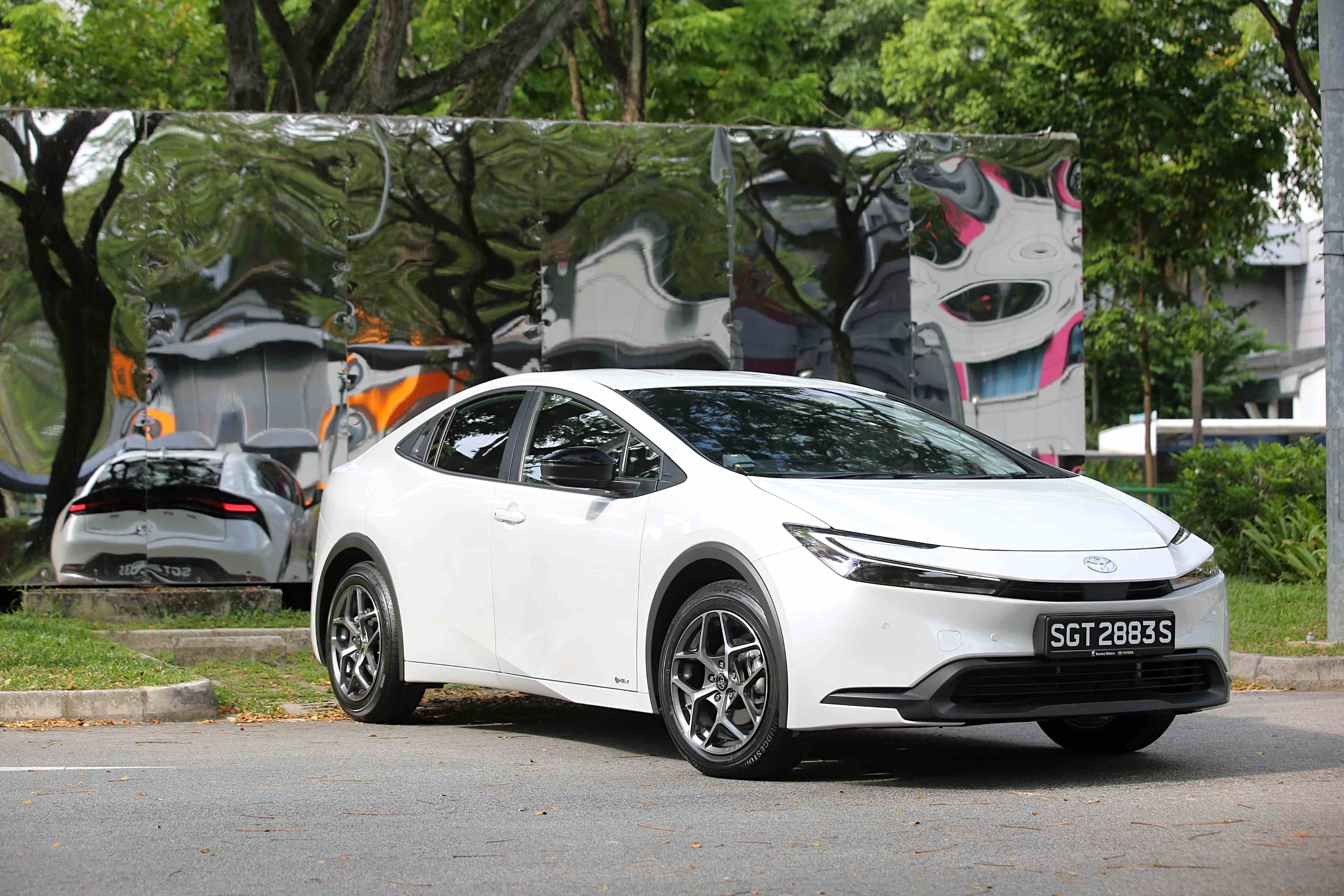 Editors%2 Fimages%2 F1736070971139 Hybrid+Of+The+Year+2024+ +Toyota+Prius