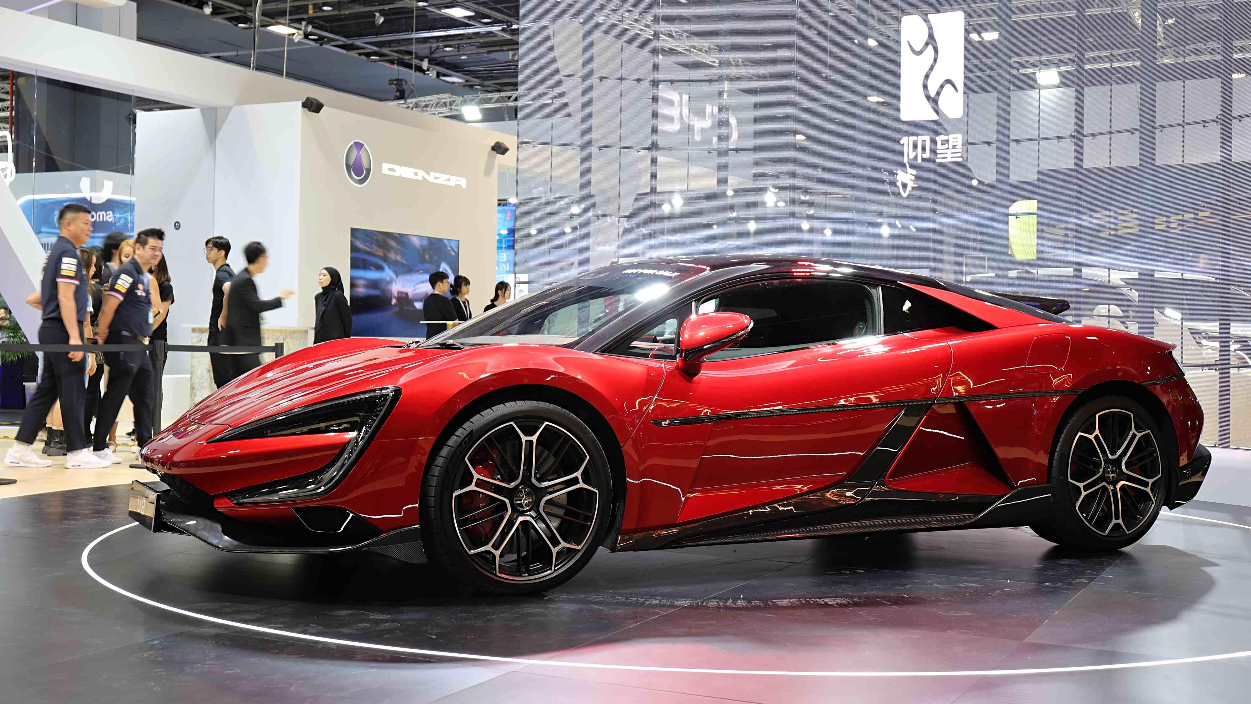 Editors%2 Fimages%2 F1736515115923 Sg+Motorshow+2025+ +Yangwang+U9