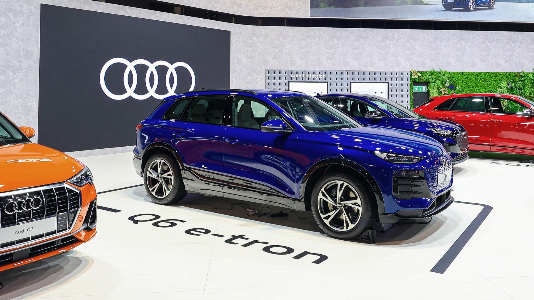 Editors%2 Fimages%2 F1736515593449 Sg+Motorshow+2025+ +Audi+Q6+E Tron