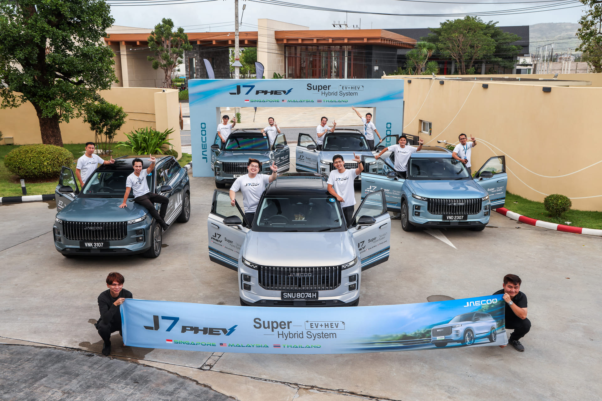 Editors%2 Fimages%2 F1737532991936 We Drove The Jaecoo J7 Phev From Singapore Hat Yai On One Tank And Set A World Record Featured