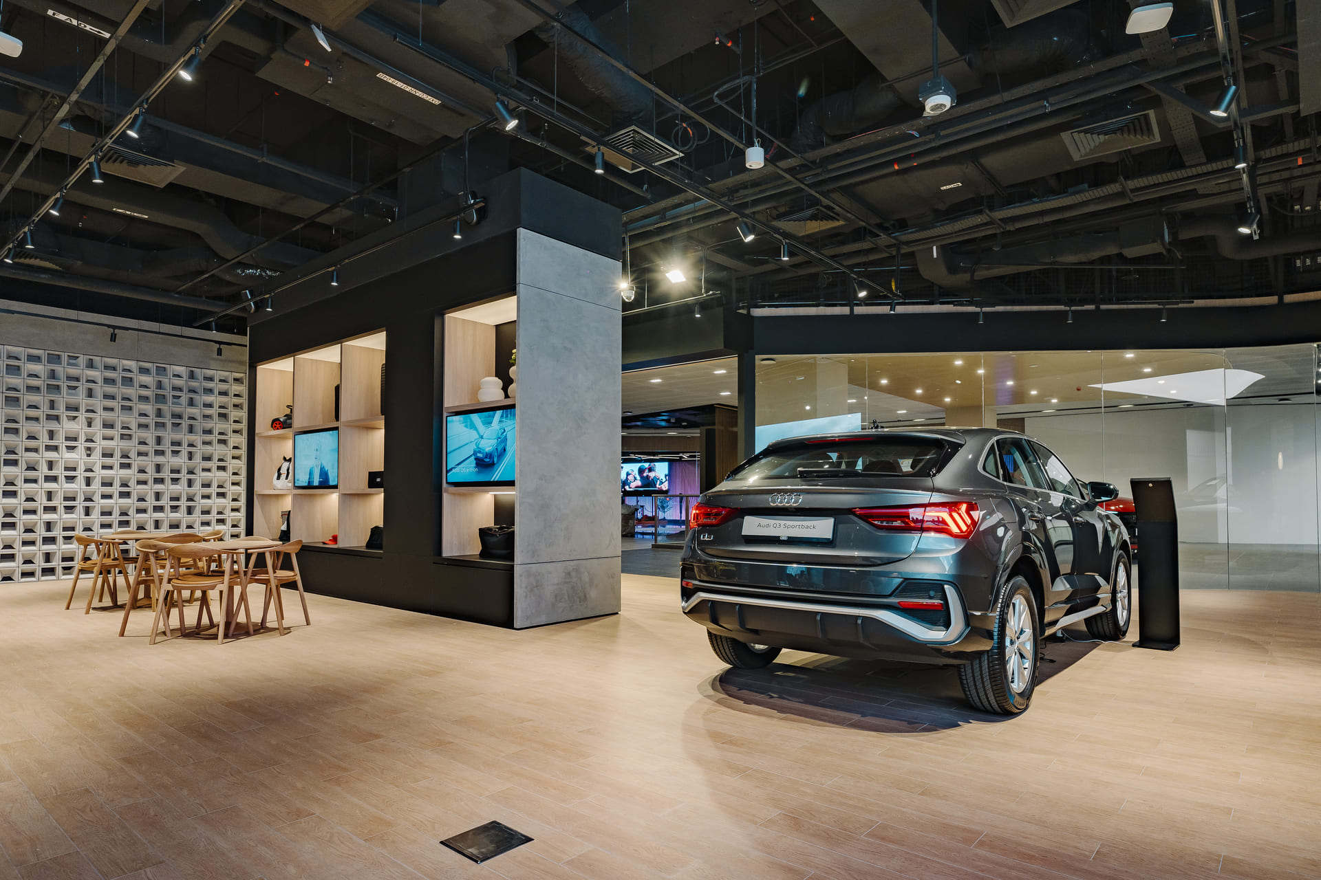 Editors%2 Fimages%2 F1739326955547 Audi+Hop 07881