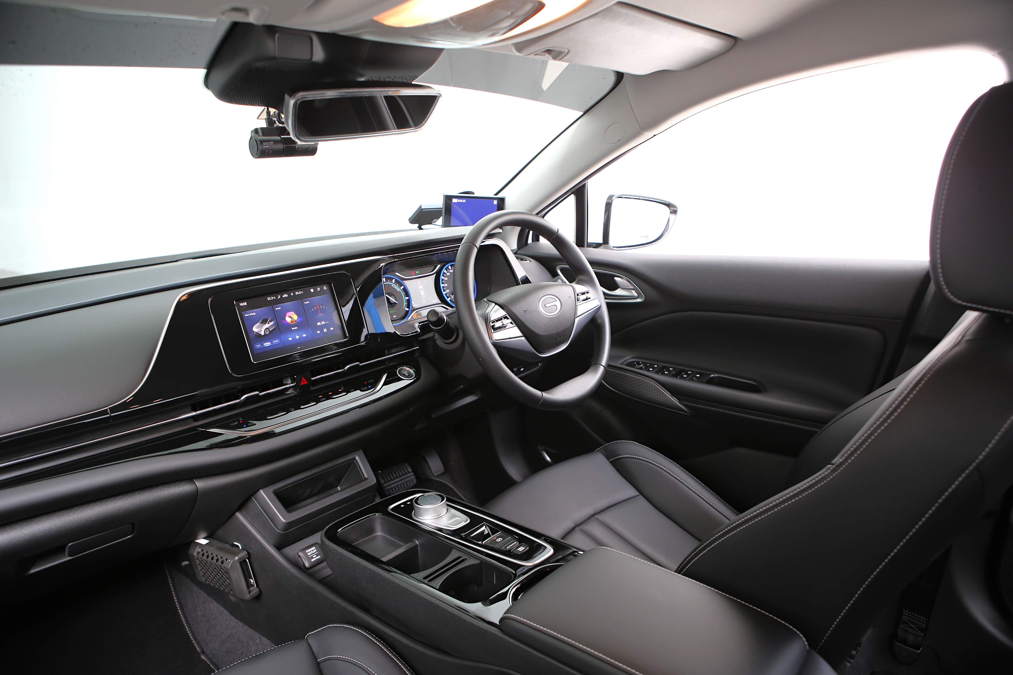 Editors%2 Fimages%2 F1739347450286 D38 V9322 Fotor