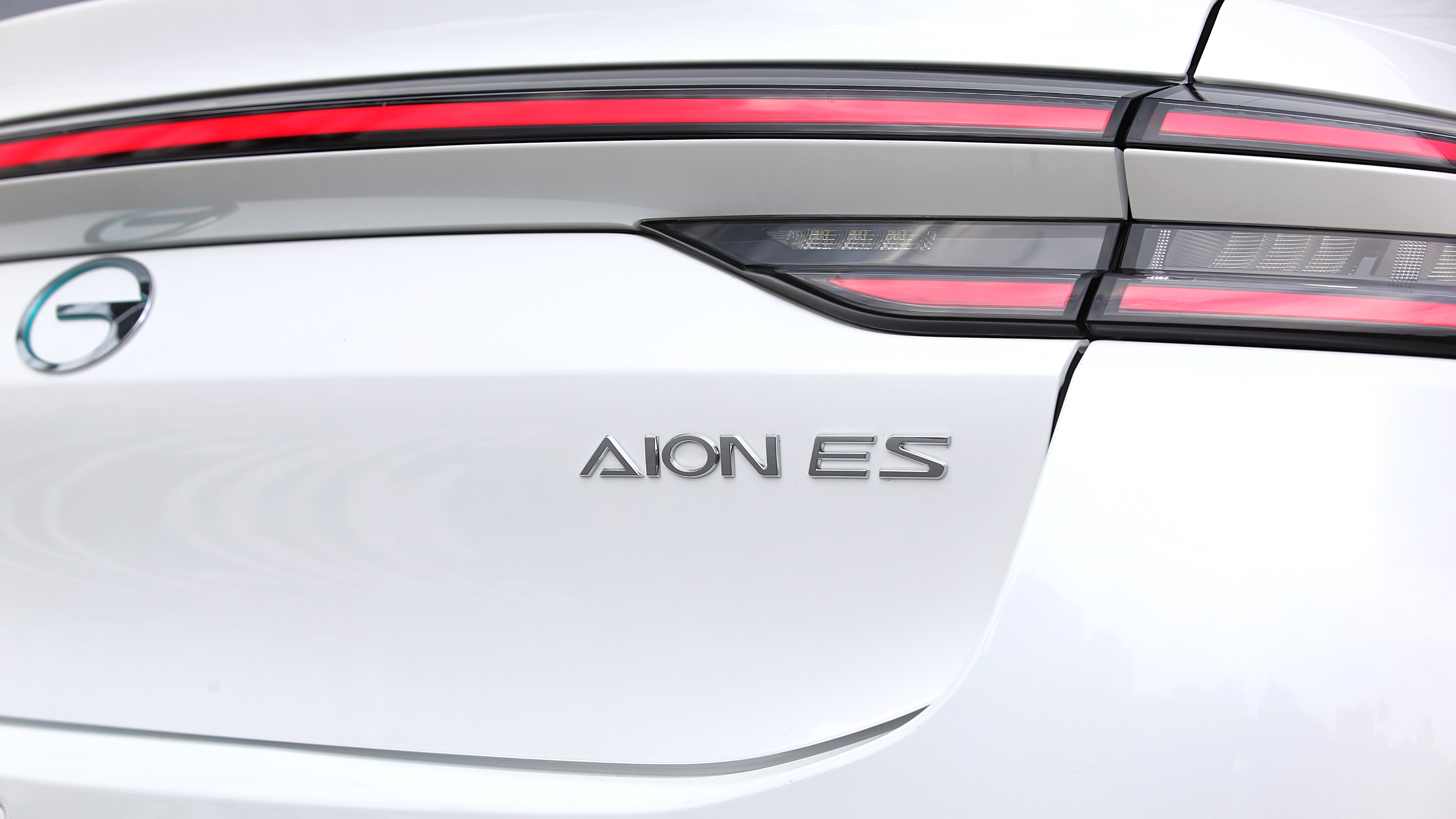 Editors%2 Fimages%2 F1739347744323 D38 V9319 Fotor