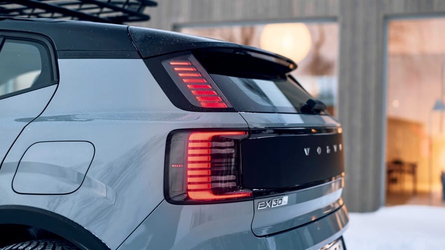 Editors%2 Fimages%2 F1739348702193 339543volvoex30crosscountry 1739325976852 17393259772012062804979