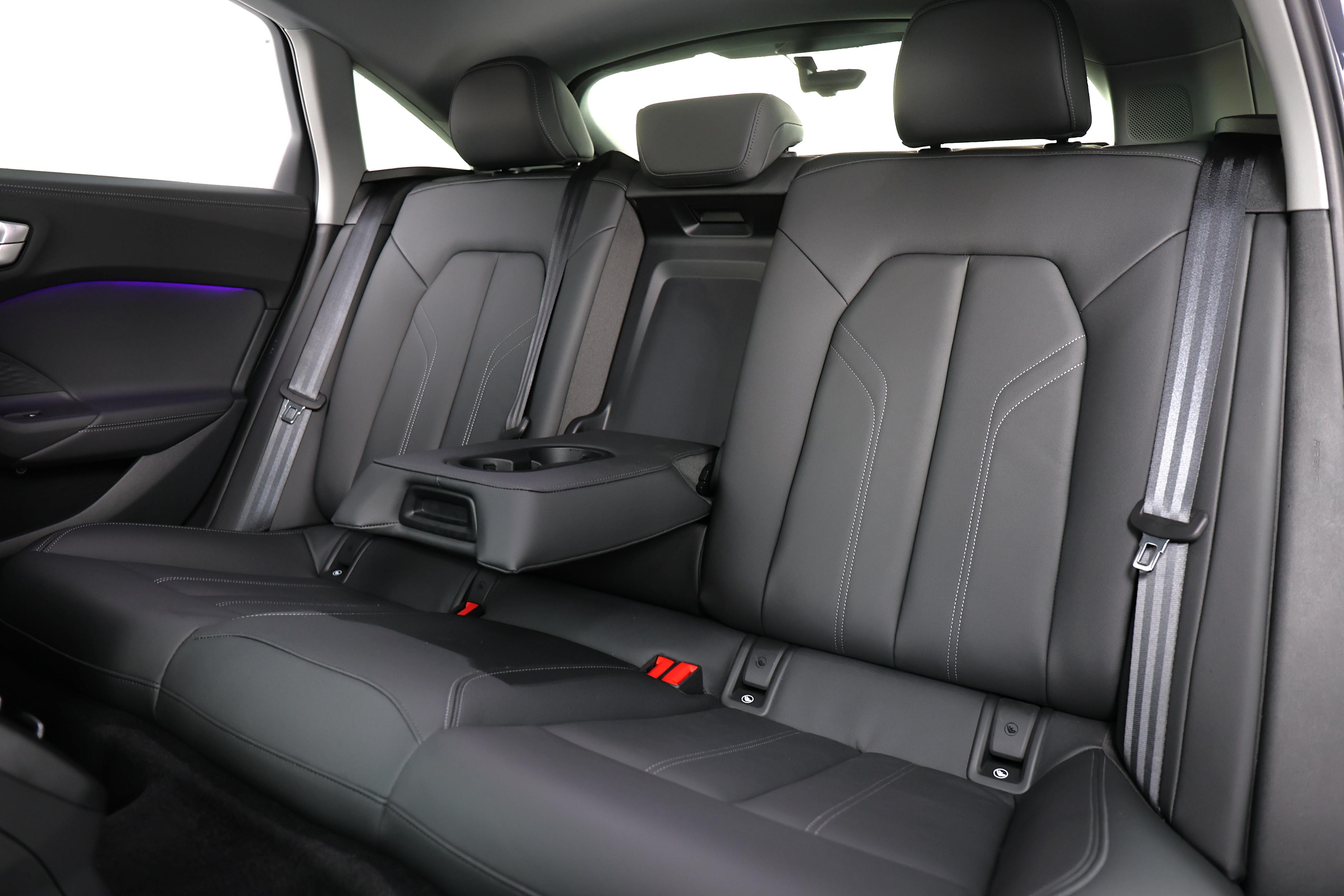 Editors%2 Fimages%2 F1744363303171 Eos 2630 Fotor