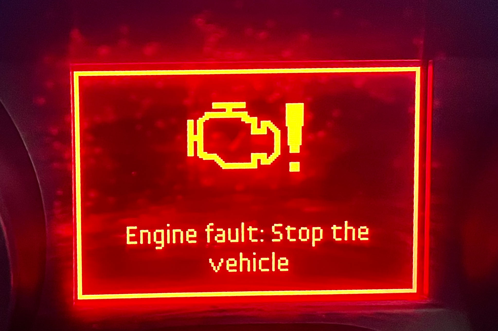 Editors%2 Fimages%2 F1744789924411 New+Drivers+Driving+Alone+6+Emergency+Situations+You+Must+Know+How+To+Handle Img2