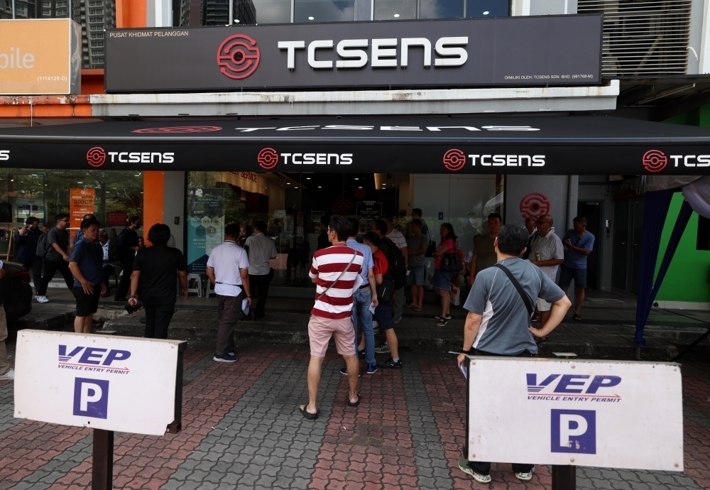 Editors%2 Fimages%2 F1751337283796 Malaysia+Enforces+Rm300+Fine+For+Singapore+Vehicles+Without+Vep