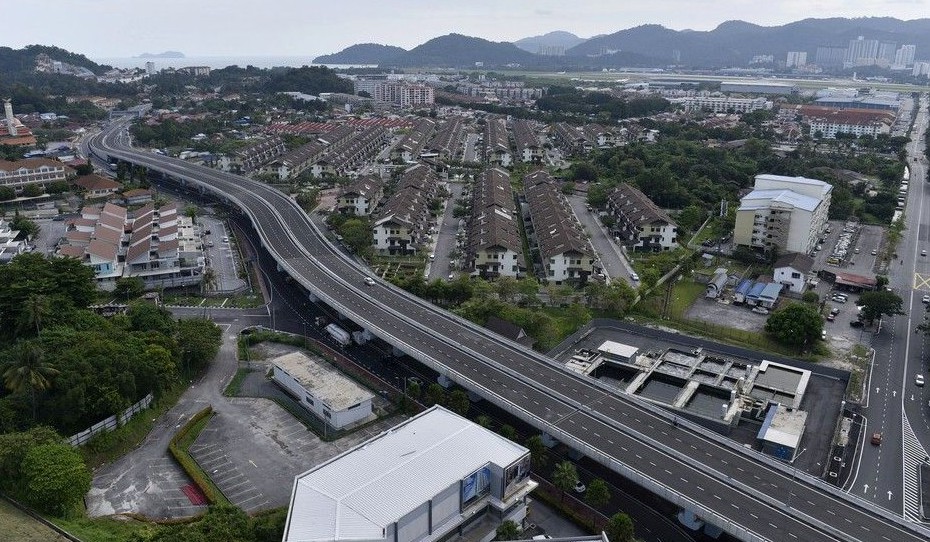 Editors%2 Fimages%2 F1757396381141 Flyover Closed E1586689586127