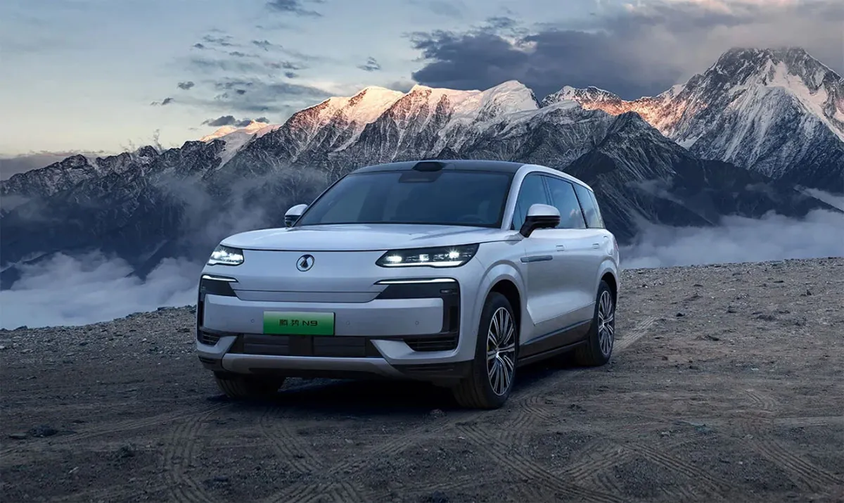 Editors%2 Fimages%2 F1758177764625 1758177764625