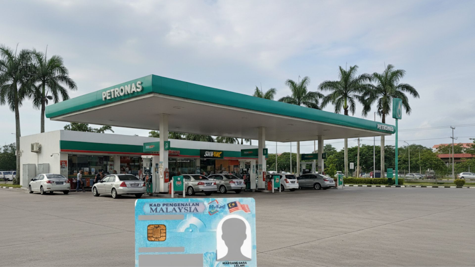 Editors%2 Fimages%2 F1758521862637 Check+If+Your+Mykad+Is+Damaged+Or+Miss+Cheaper+Petrol