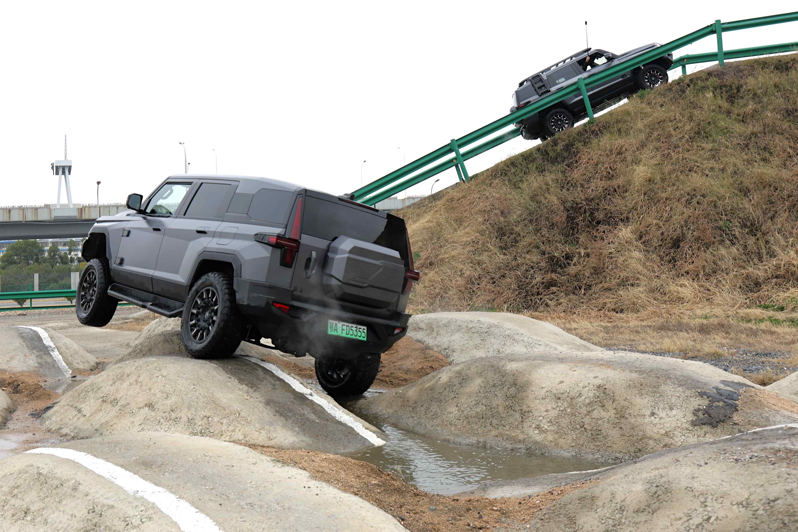 Editors%2 Fimages%2 F1761672646580 Motormouth+ +How+Dongfeng+007+Made+Me+Feel+Like+%27 James+Bong%27+Double O Seven+ +Pic3