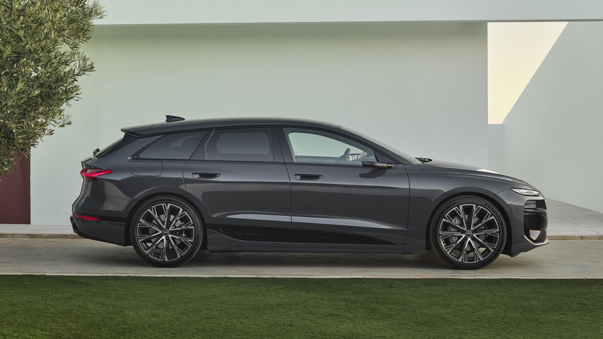 Editors%2 Fimages%2 F1761747104817 The All New Audi A6 Sportback E Tron Future Forward Design And Efficiency 3