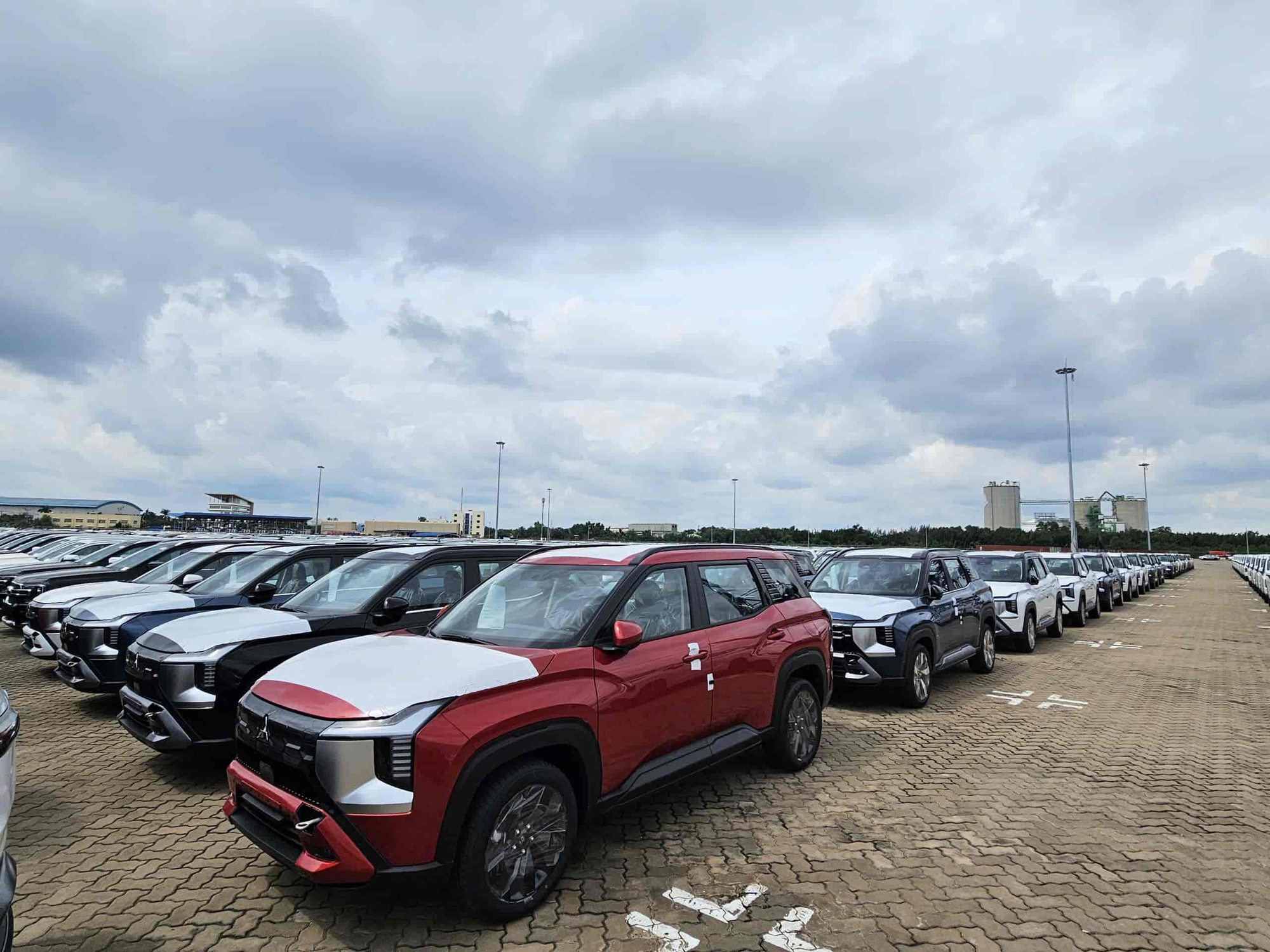 Editors%2 Fimages%2 F1762937897513 Mitsubishi Destinator Cap Cang Viet Nam 6 1762731658423 1762731658577927731461