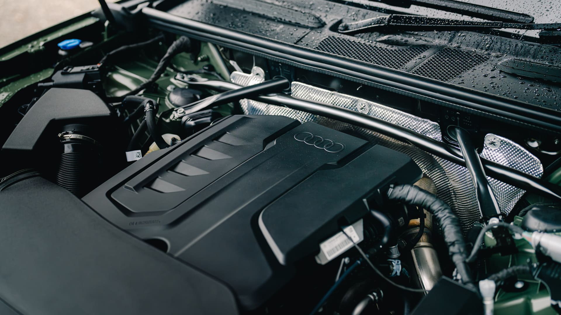 Editors%2 Fimages%2 F1764994016095 Mreview Audi Q5 Sportback Quattro An Evolution Of Audis Best Selling Suv 2