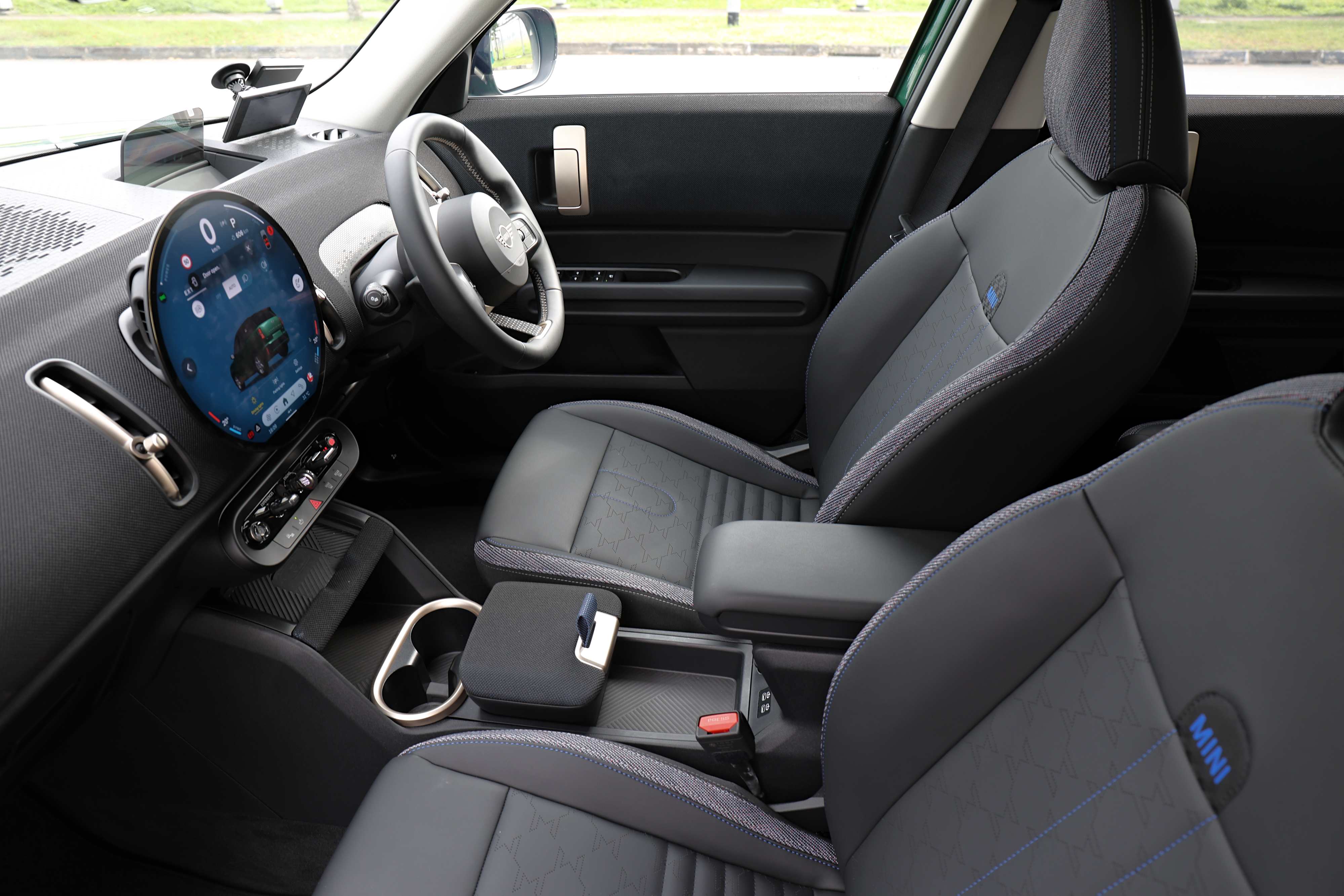 Editors%2 Fimages%2 F1765172460707 Mreview Mini Countryman C Good Things Come In Mini Packages 8