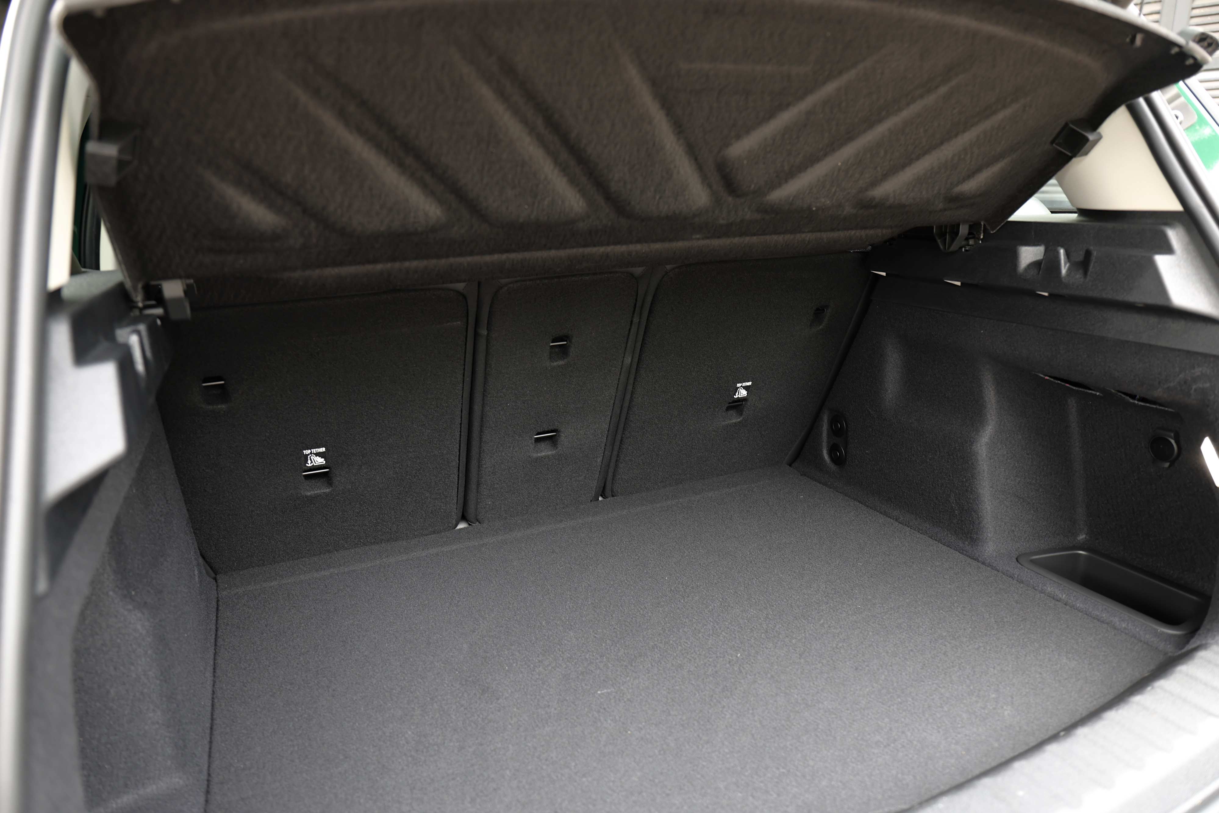 Editors%2 Fimages%2 F1765172491166 Mreview Mini Countryman C Good Things Come In Mini Packages 6