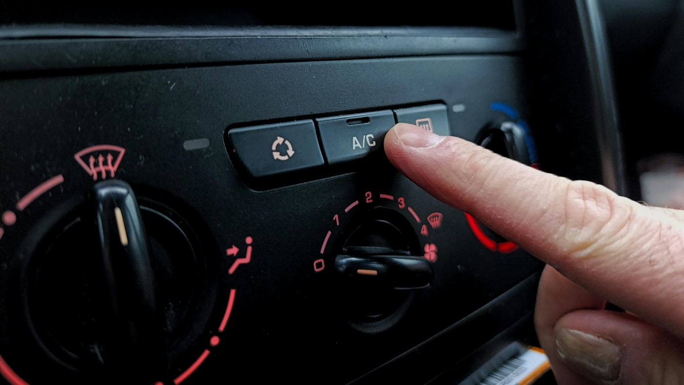 Dont Touch The Console