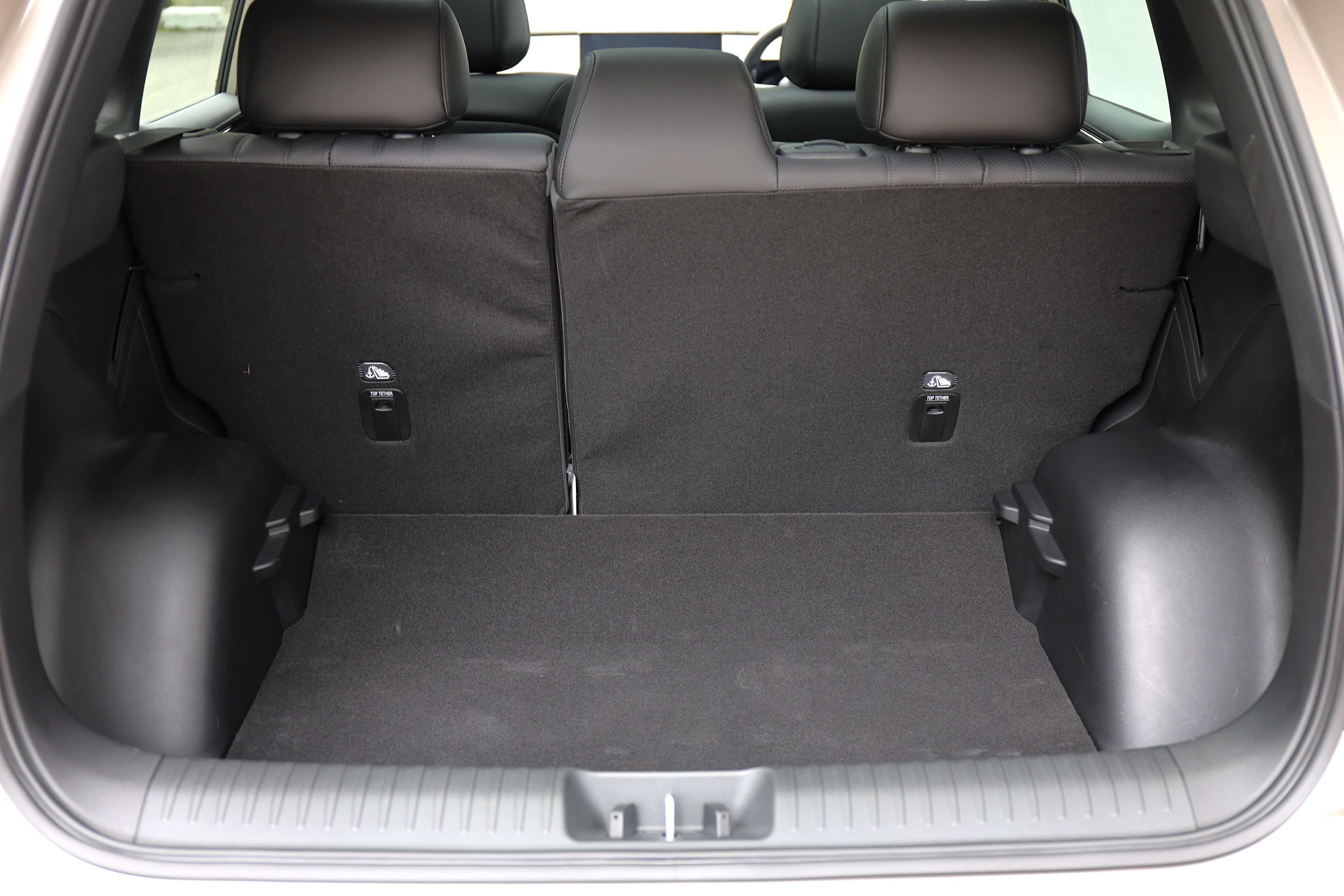 Editors%2 Fimages%2 F1766561919287 Eos 2859 Fotor