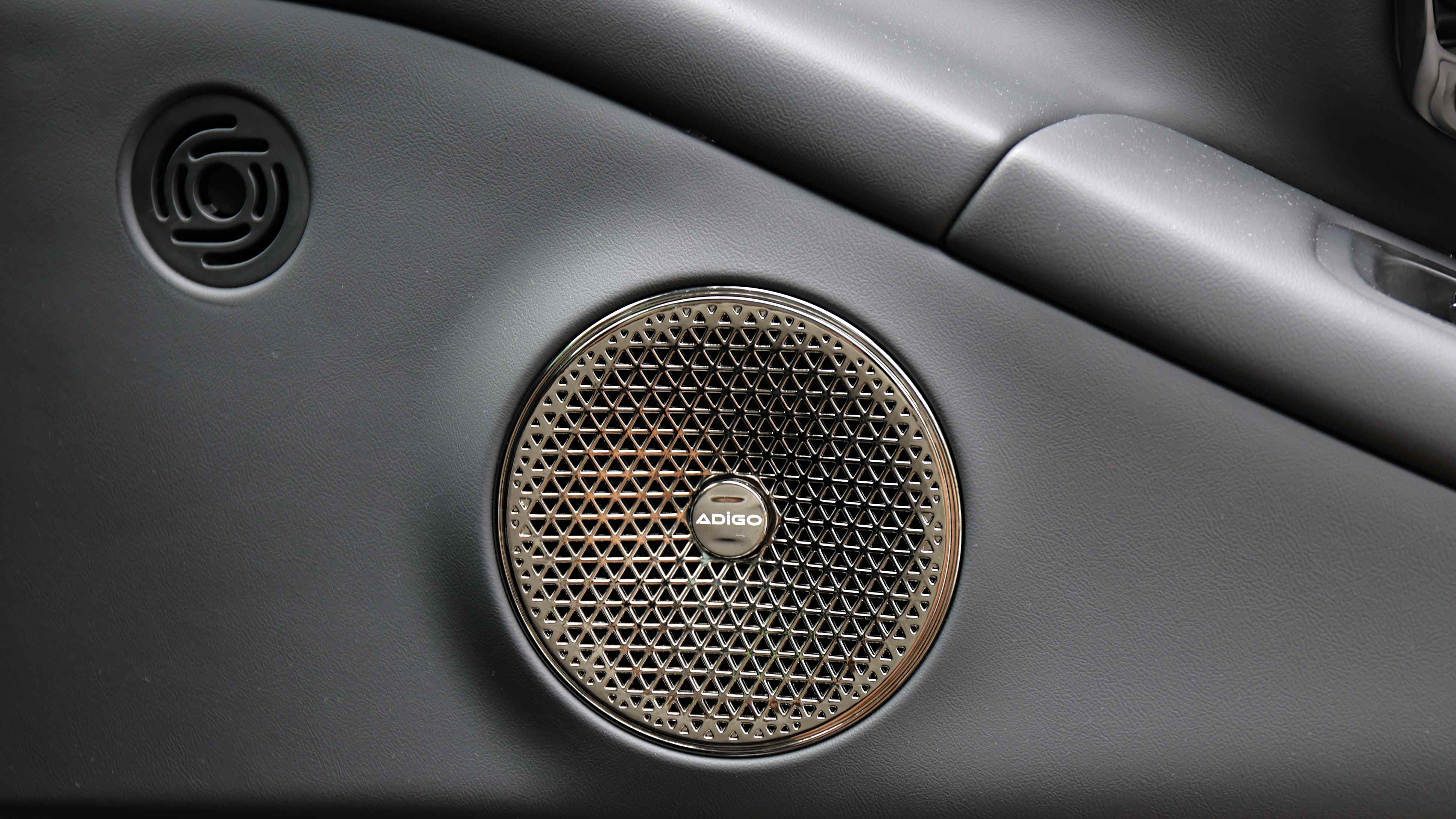 Editors%2 Fimages%2 F1766562625274 Eos 2853 Fotor