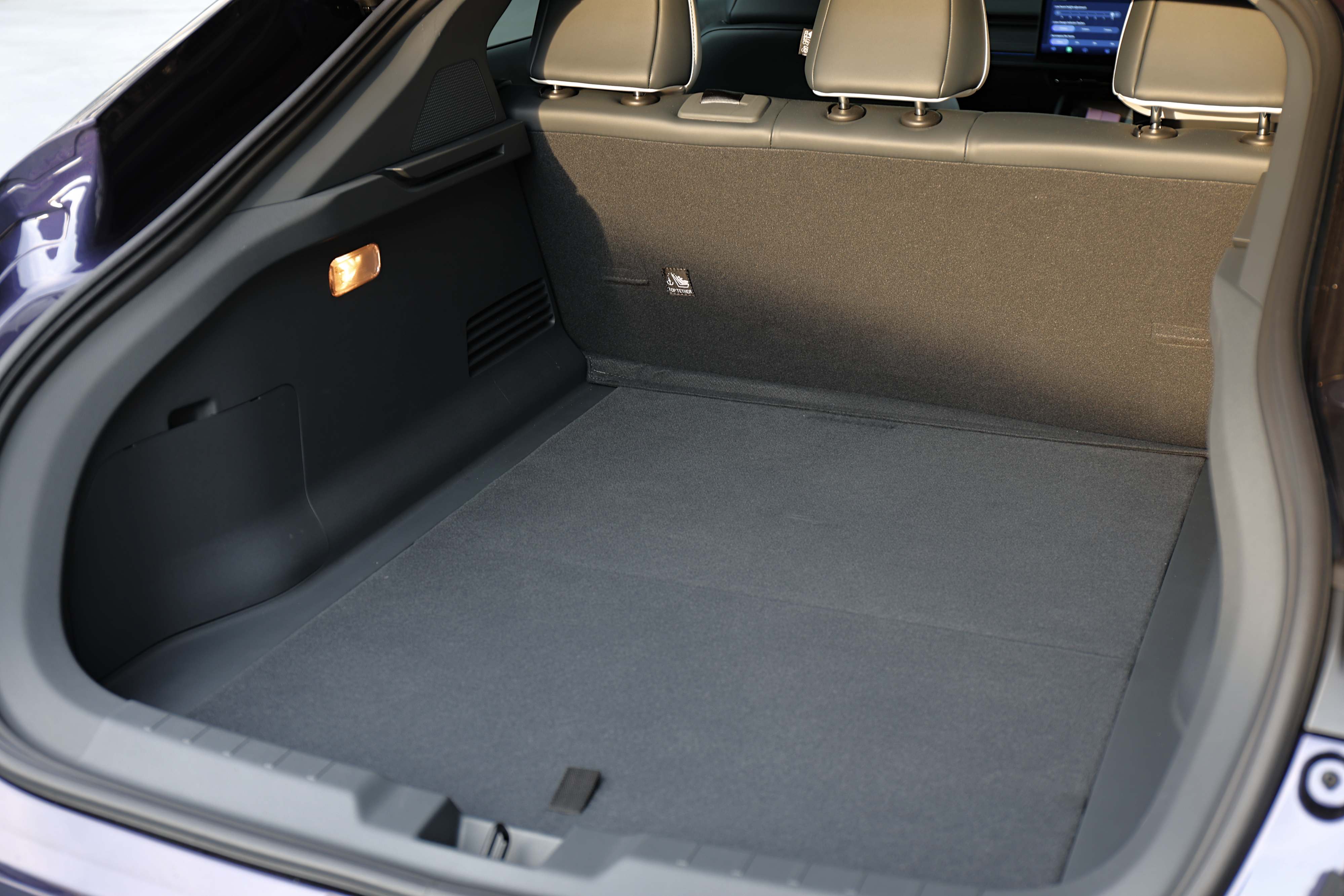 Editors%2 Fimages%2 F1766917722655 Eos 7758 Fotor