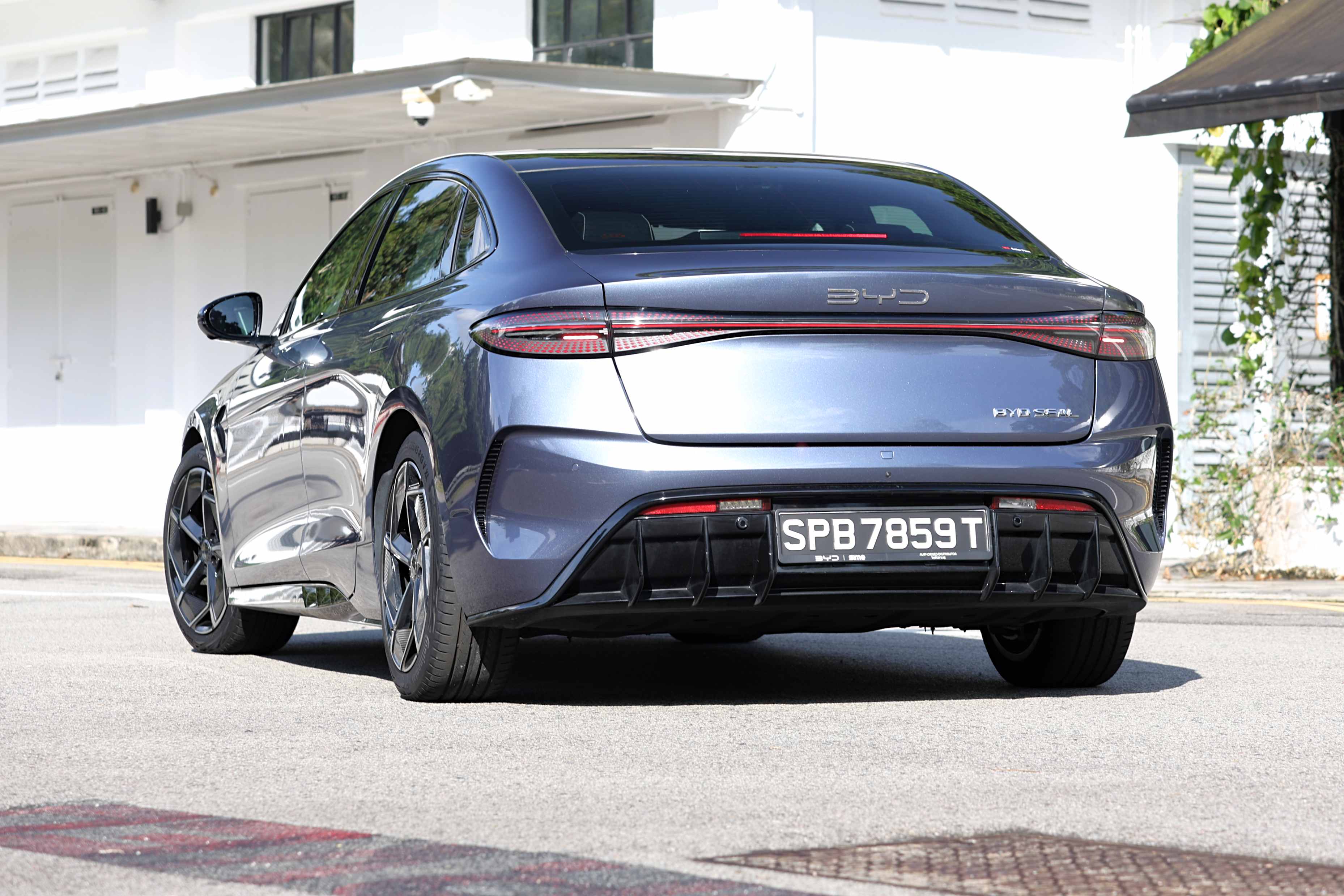 Editors%2 Fimages%2 F1767024752600 Mreview Byd Seal Premium Still Standing Strong 8