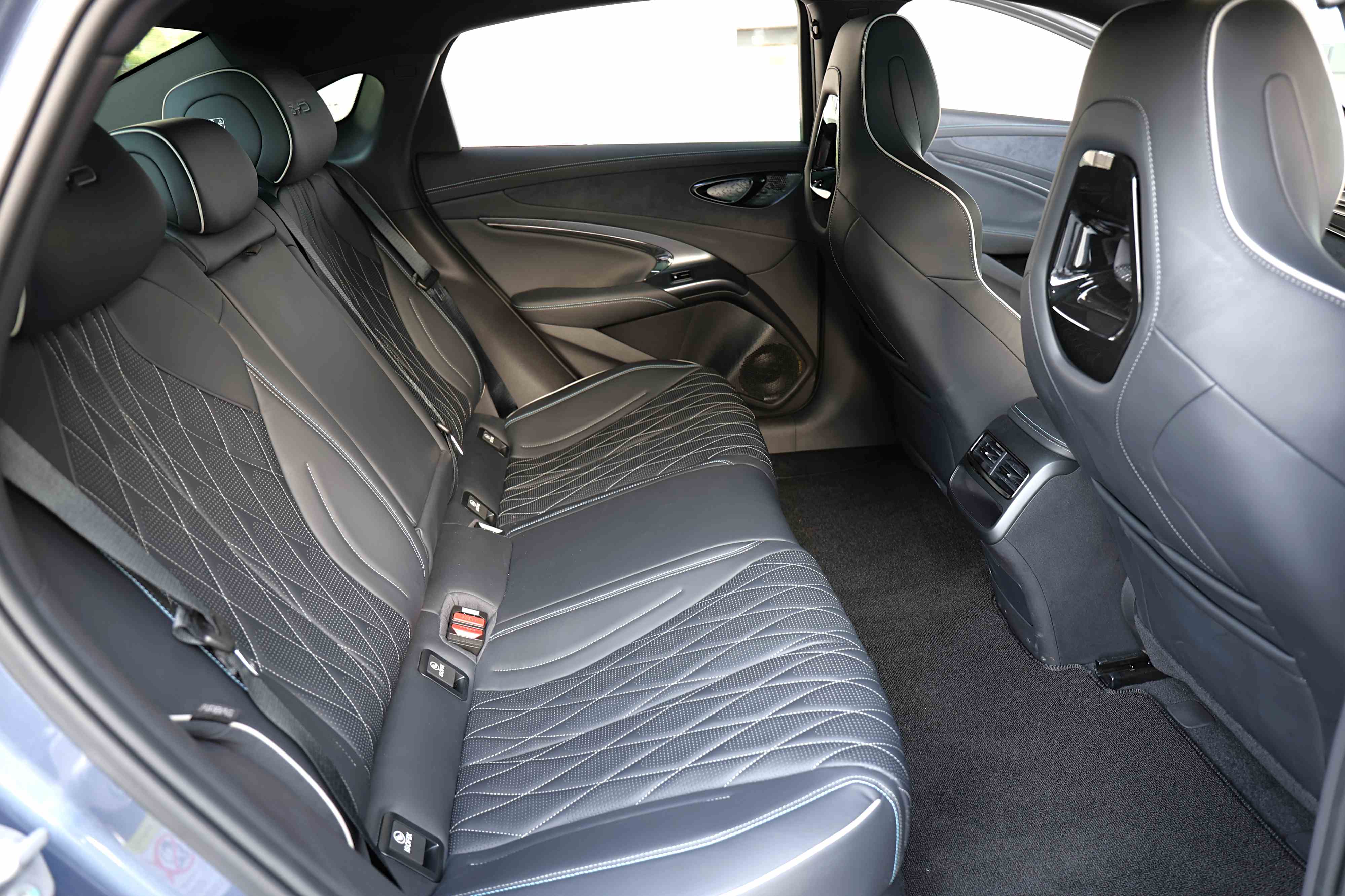 Editors%2 Fimages%2 F1767024761674 Mreview Byd Seal Premium Still Standing Strong 4